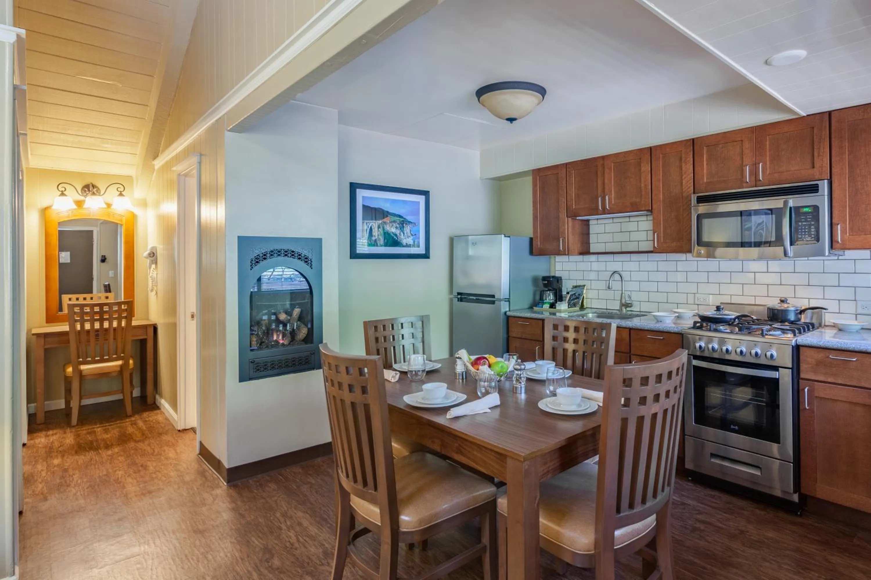 Kitchen or kitchenette in Big Sur Lodge