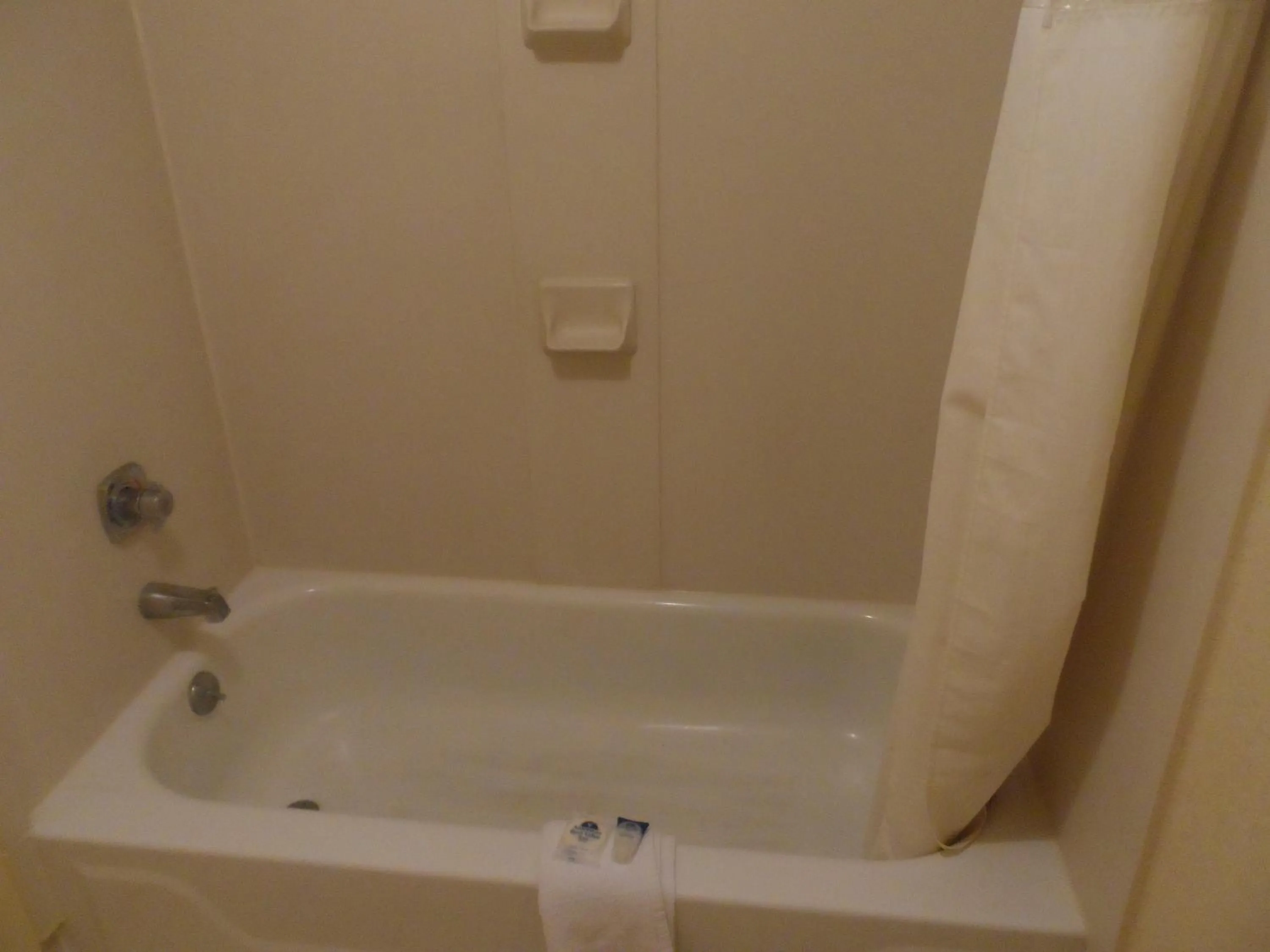 Bathroom in Americas Best Value Inn Evansville East