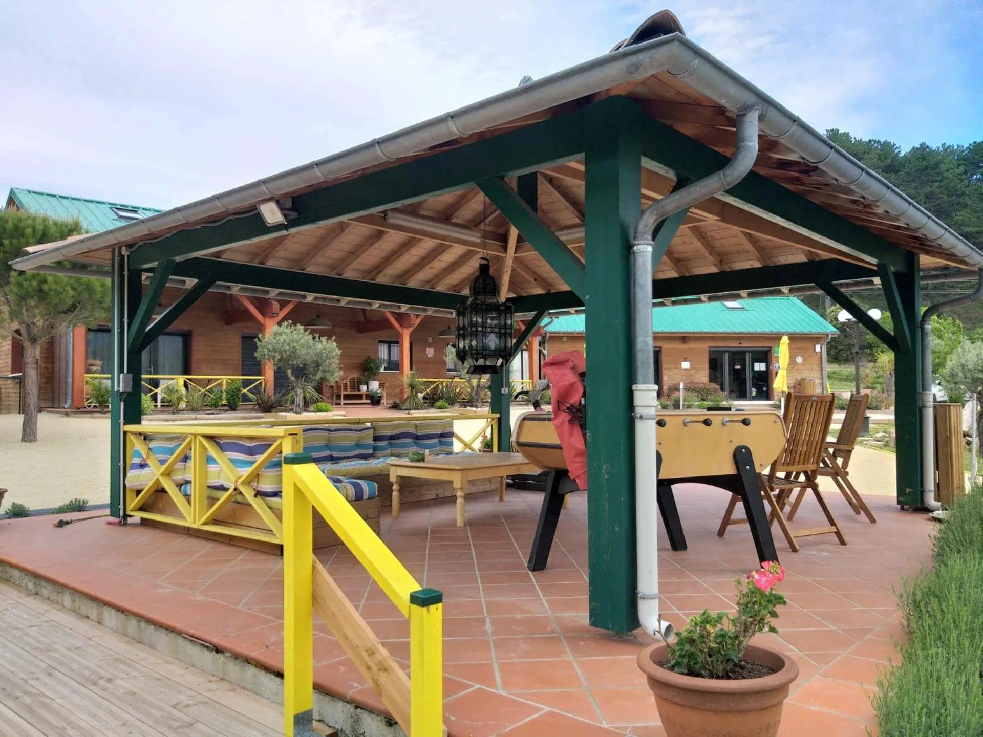 Patio in Les Chalets de Saint Maurice (Dieulefit)