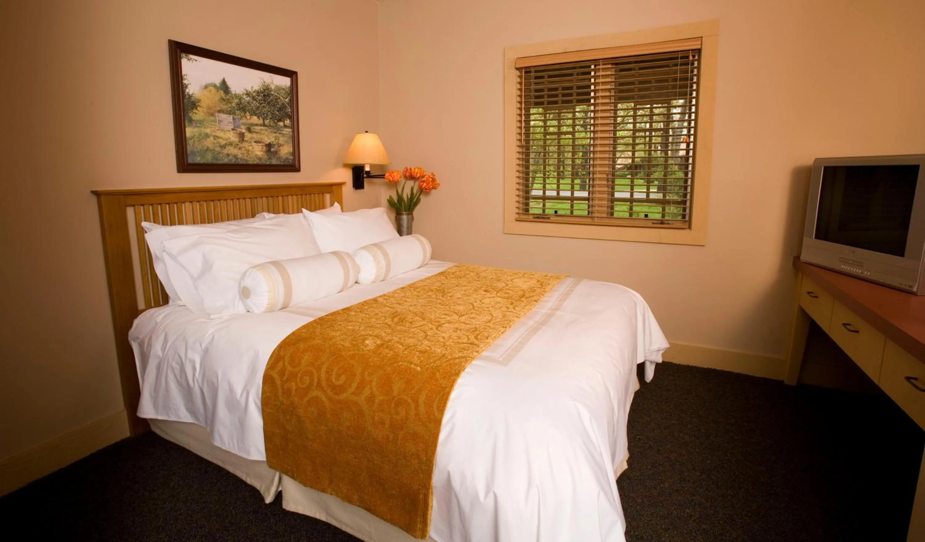 Bed in POSTOAK Lodge and Retreat