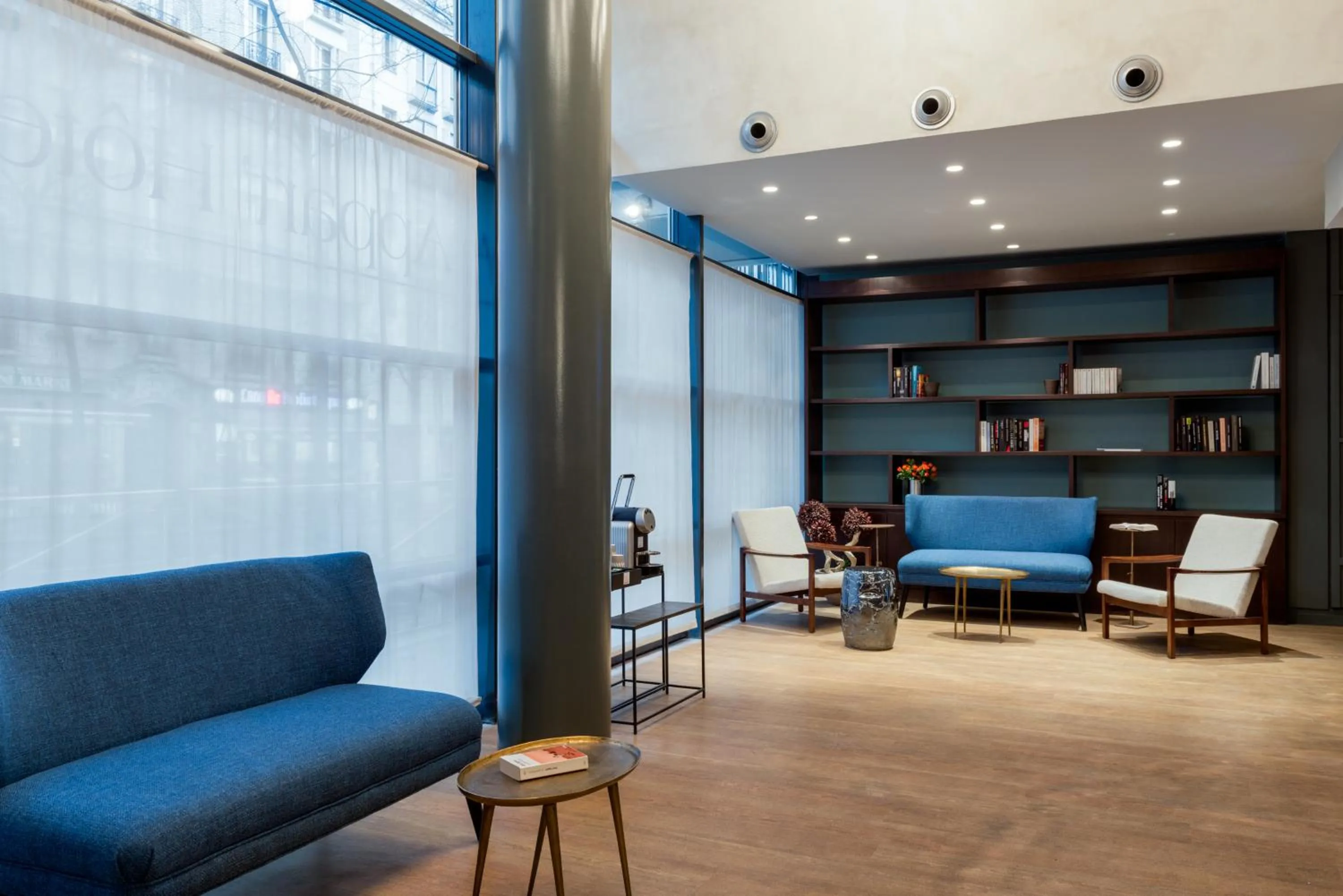 Lobby or reception in Hôtel Sanso by HappyCulture