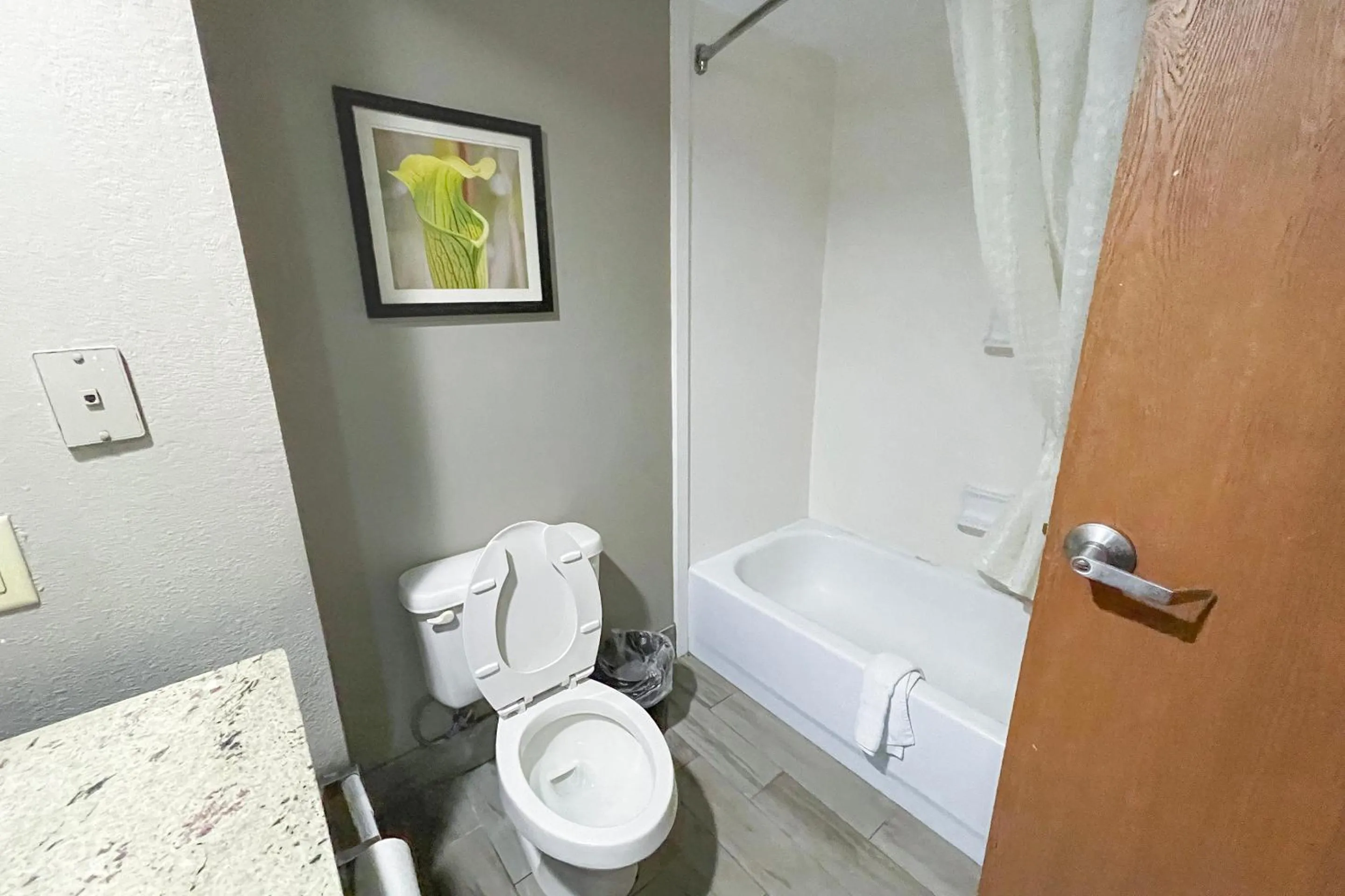 Bathroom in OYO Townhouse Jackson - Ridgeland