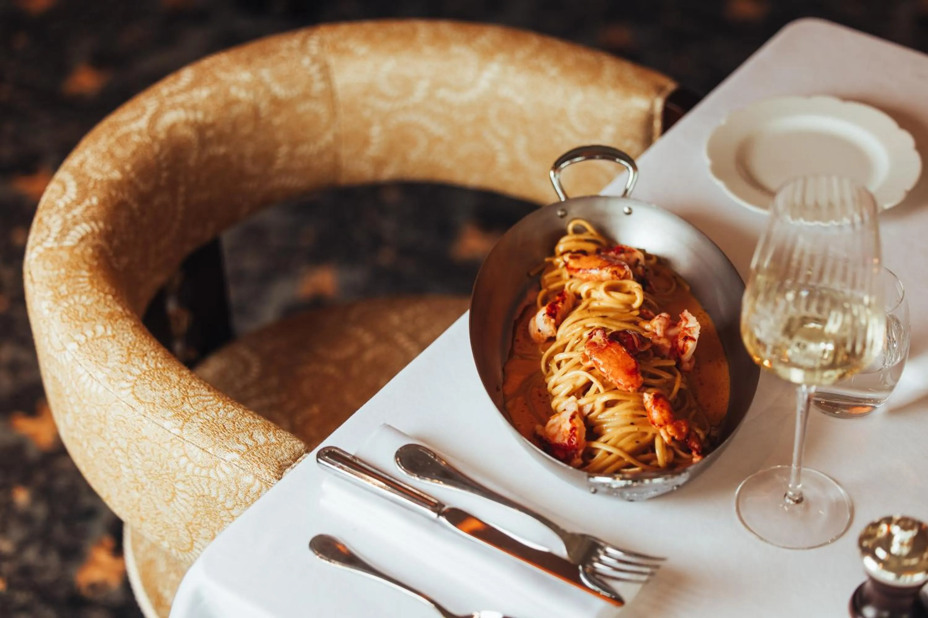 Restaurant/places to eat in Hôtel Barrière L'Hermitage