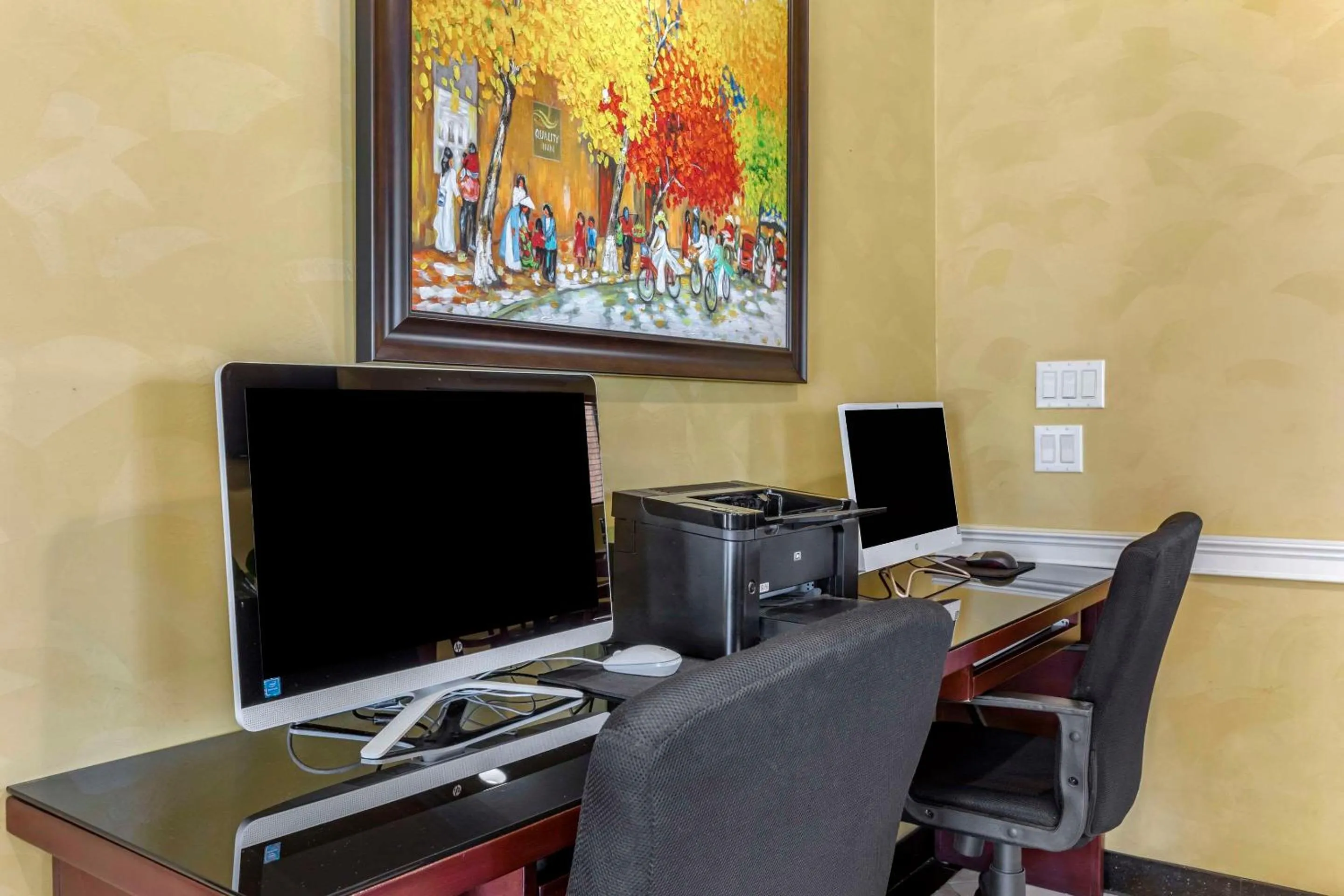 Business facilities in Quality Inn & Suites Westminster Seal Beach