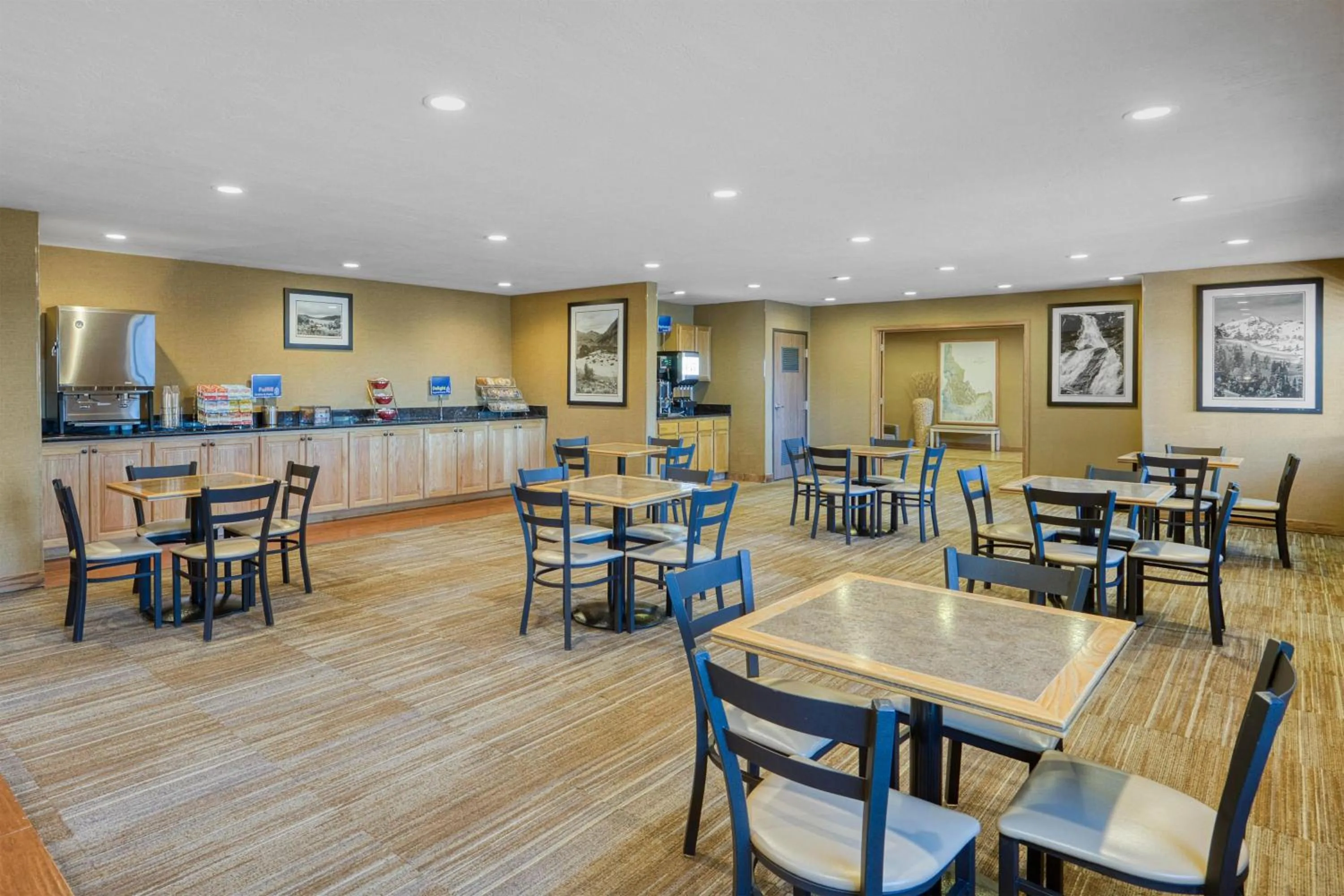 Breakfast in Best Western Blackfoot Inn