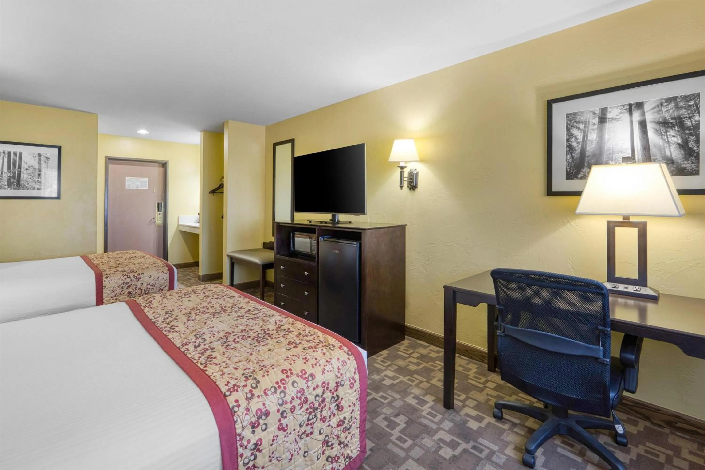 Bedroom, Bed in Best Western Blackfoot Inn