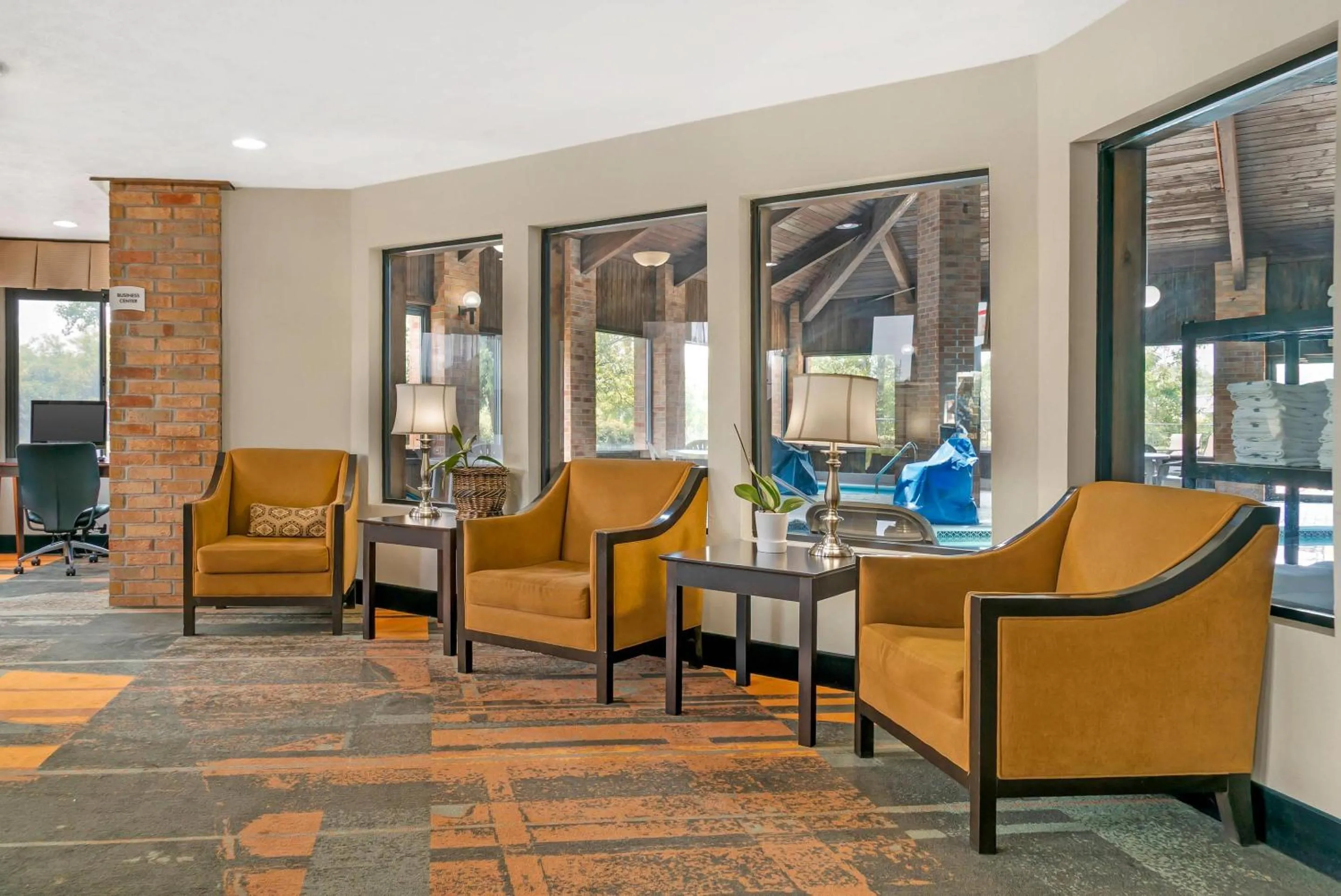 Lobby or reception in Quality Inn Grand Rapids South-Byron Center