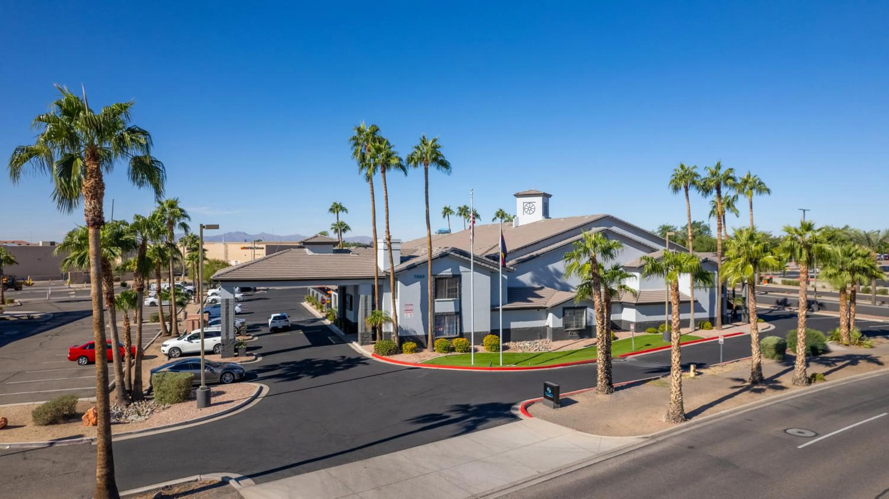 Property building in The Hotel Serene Glendale Peoria, Surestay Collection by Best Western