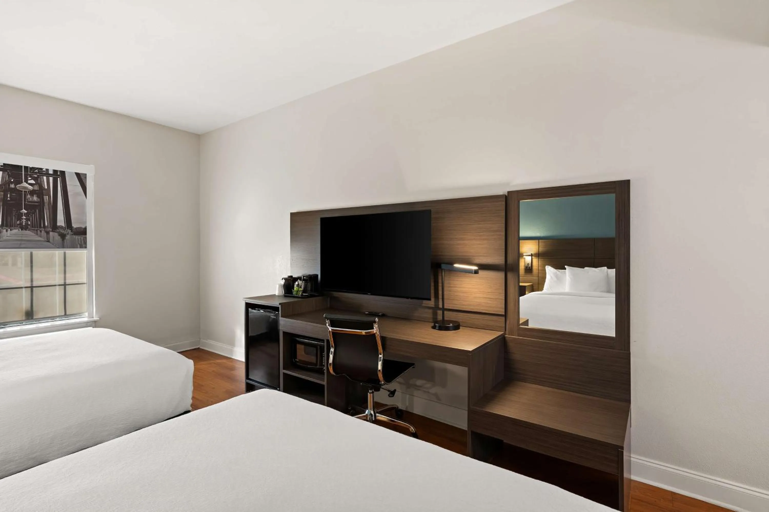 TV and multimedia, Bed in Best Western Shackleford