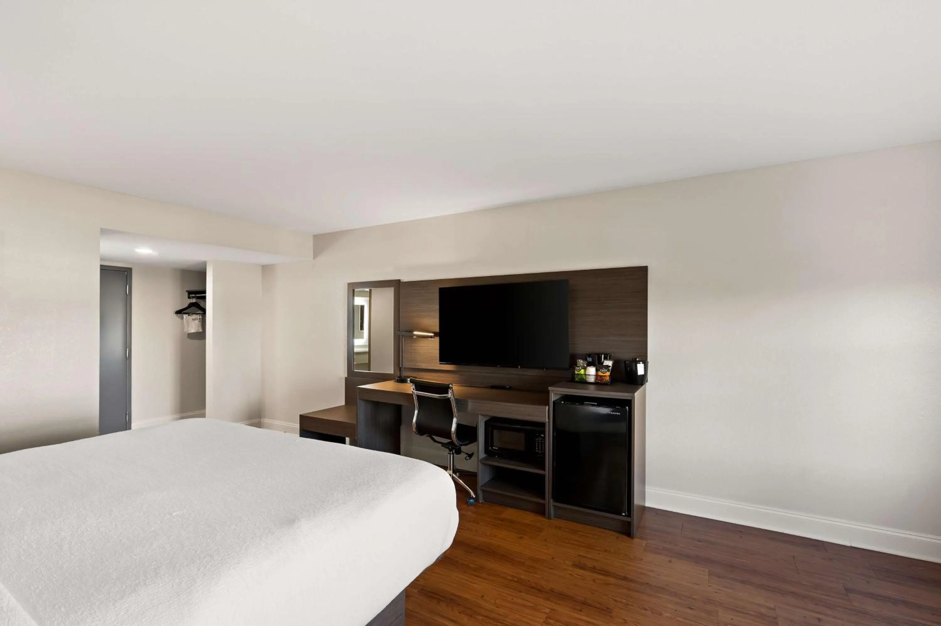 Bed in Best Western Shackleford