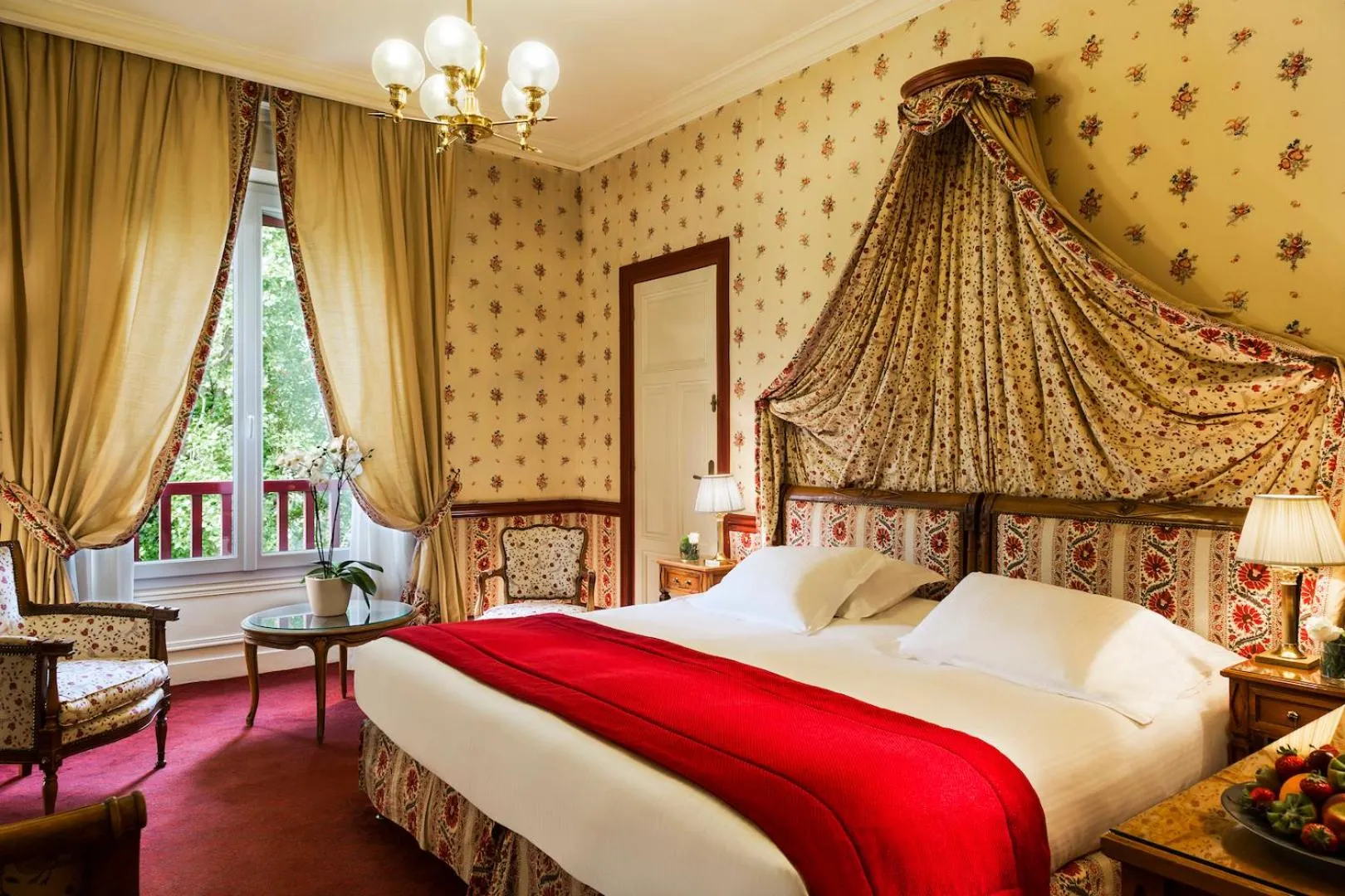 Bedroom, Bed in Le Castel Marie Louise