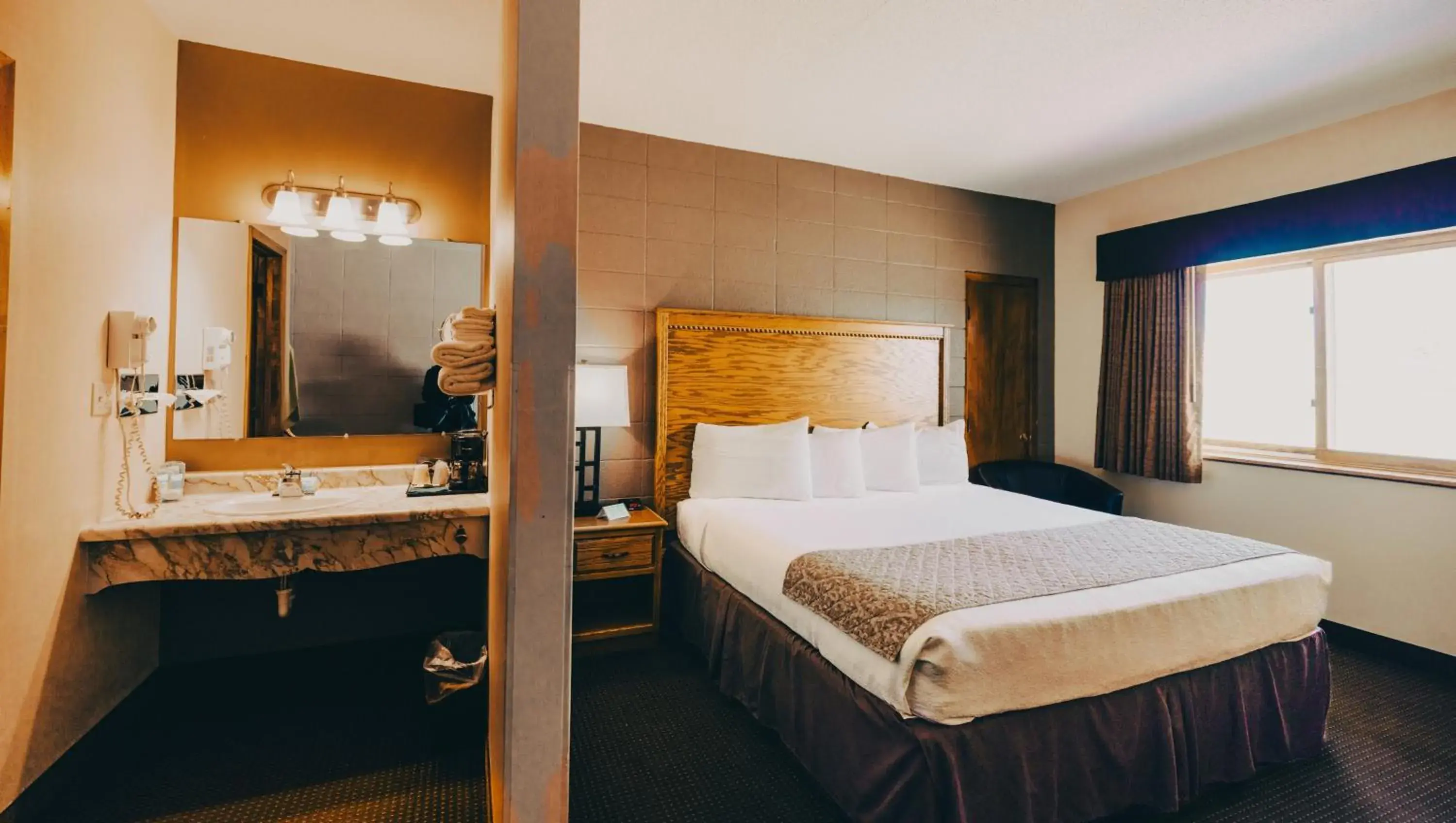 Queen Room - Non-Smoking in Wrangler Inn Mobridge Queen Room - Non-Smoking in Wrangler Inn Mobridge