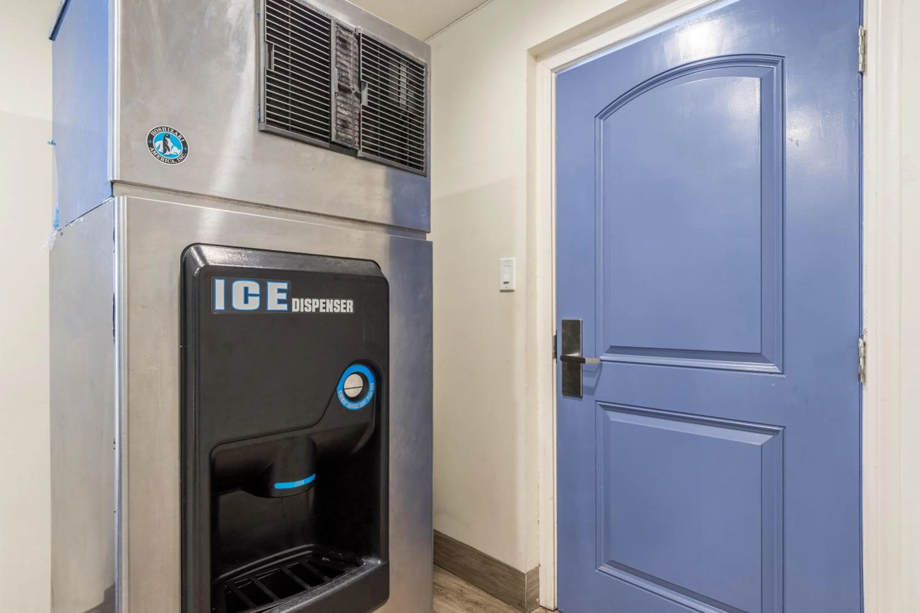 Motel 6-Oceanside, CA, Marina