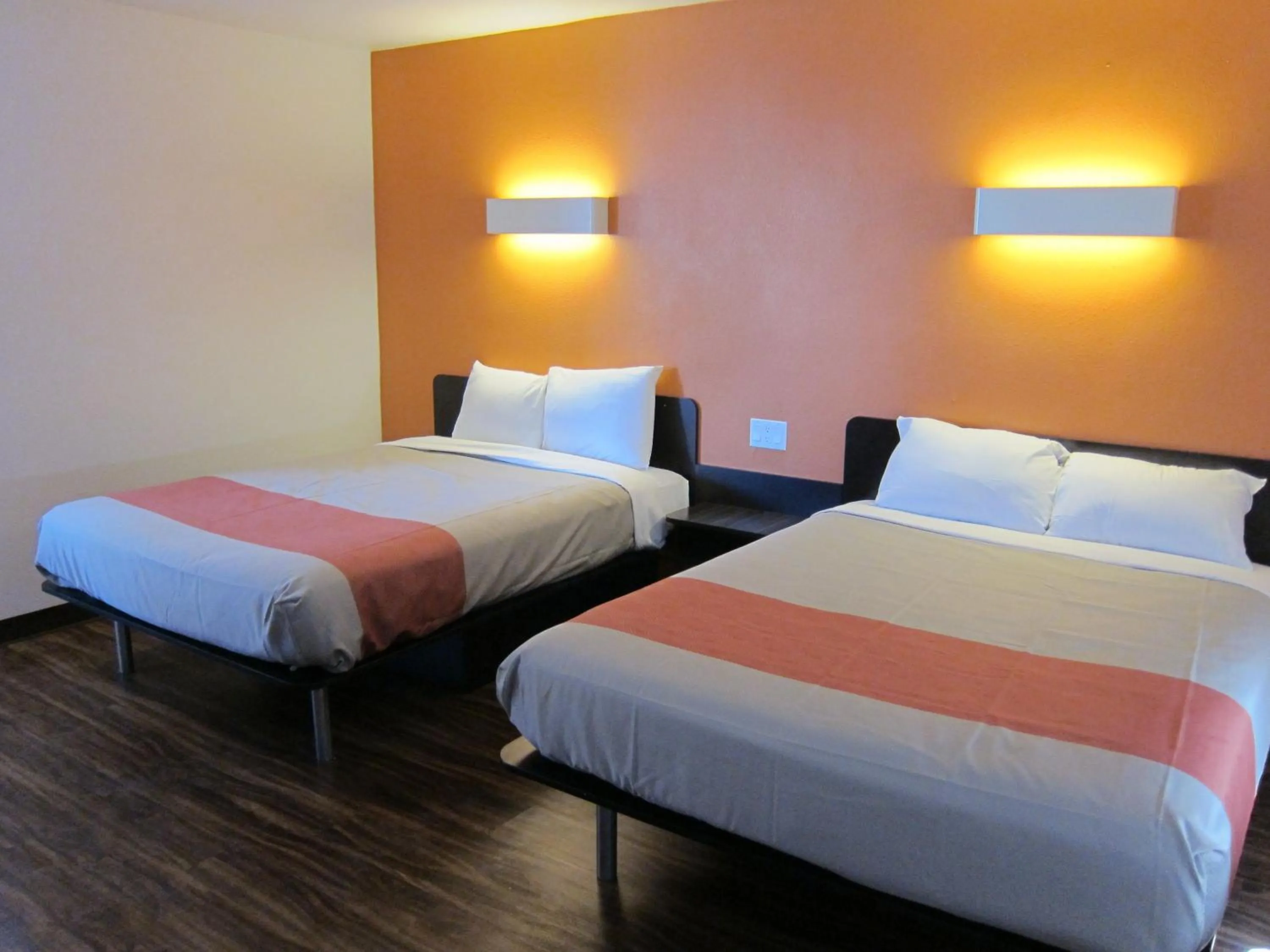 Bed in Motel 6-Oceanside, CA, Marina