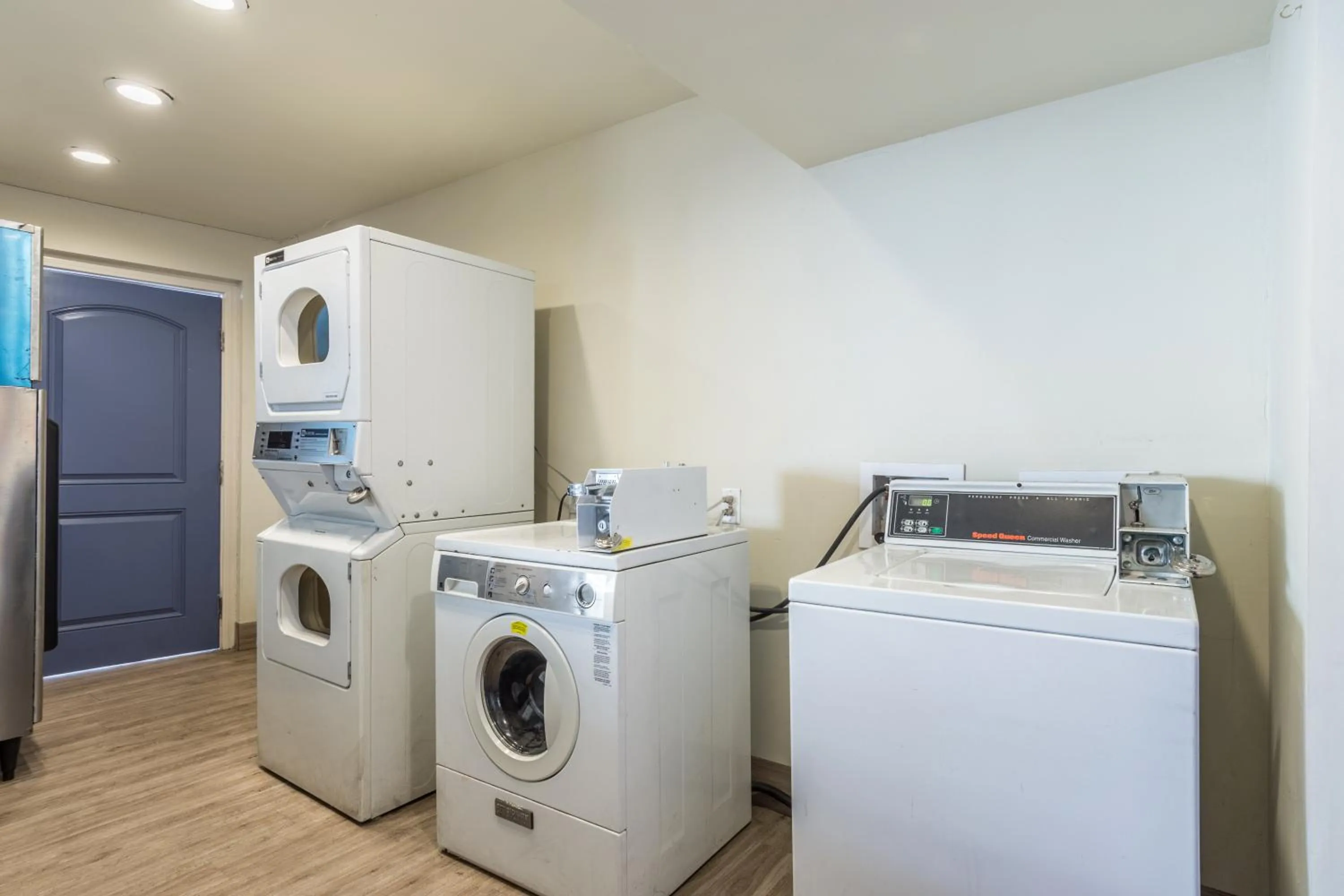 Motel 6-Oceanside, CA, Marina