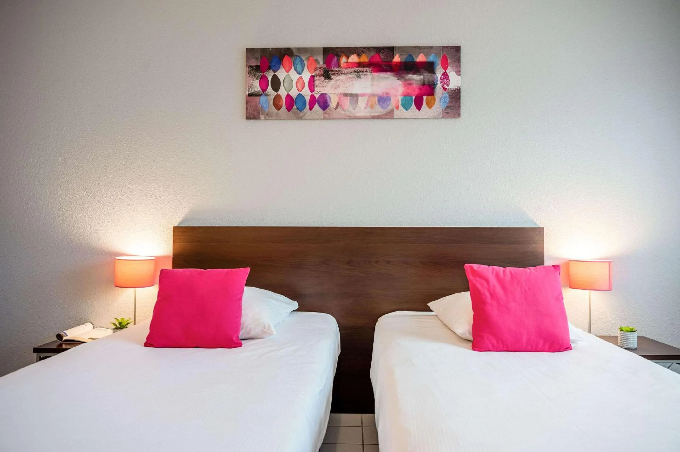 Bedroom, Bed in Comfort Aparthotel Besancon La City