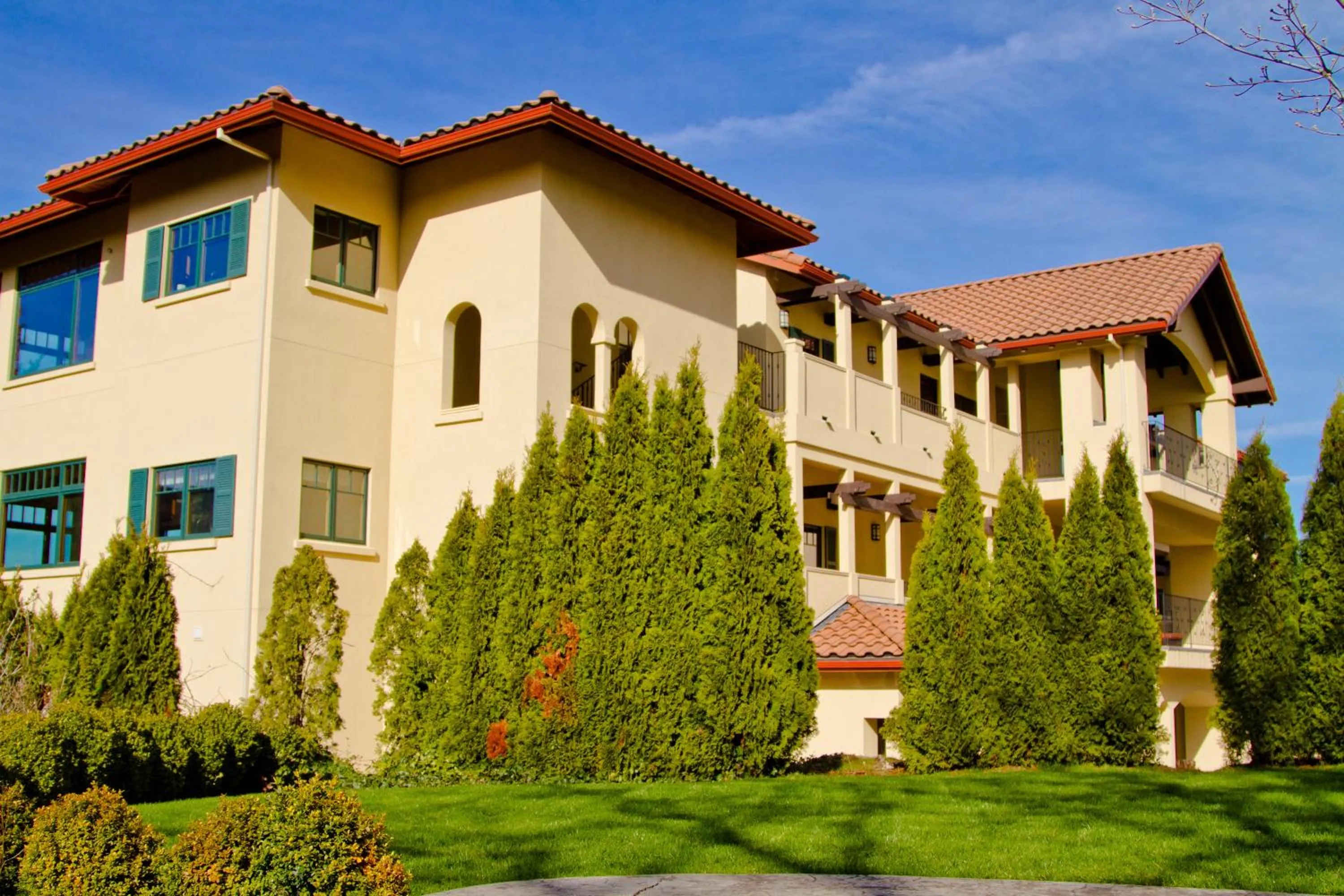 Facade/entrance in Columbia Cliff Villas