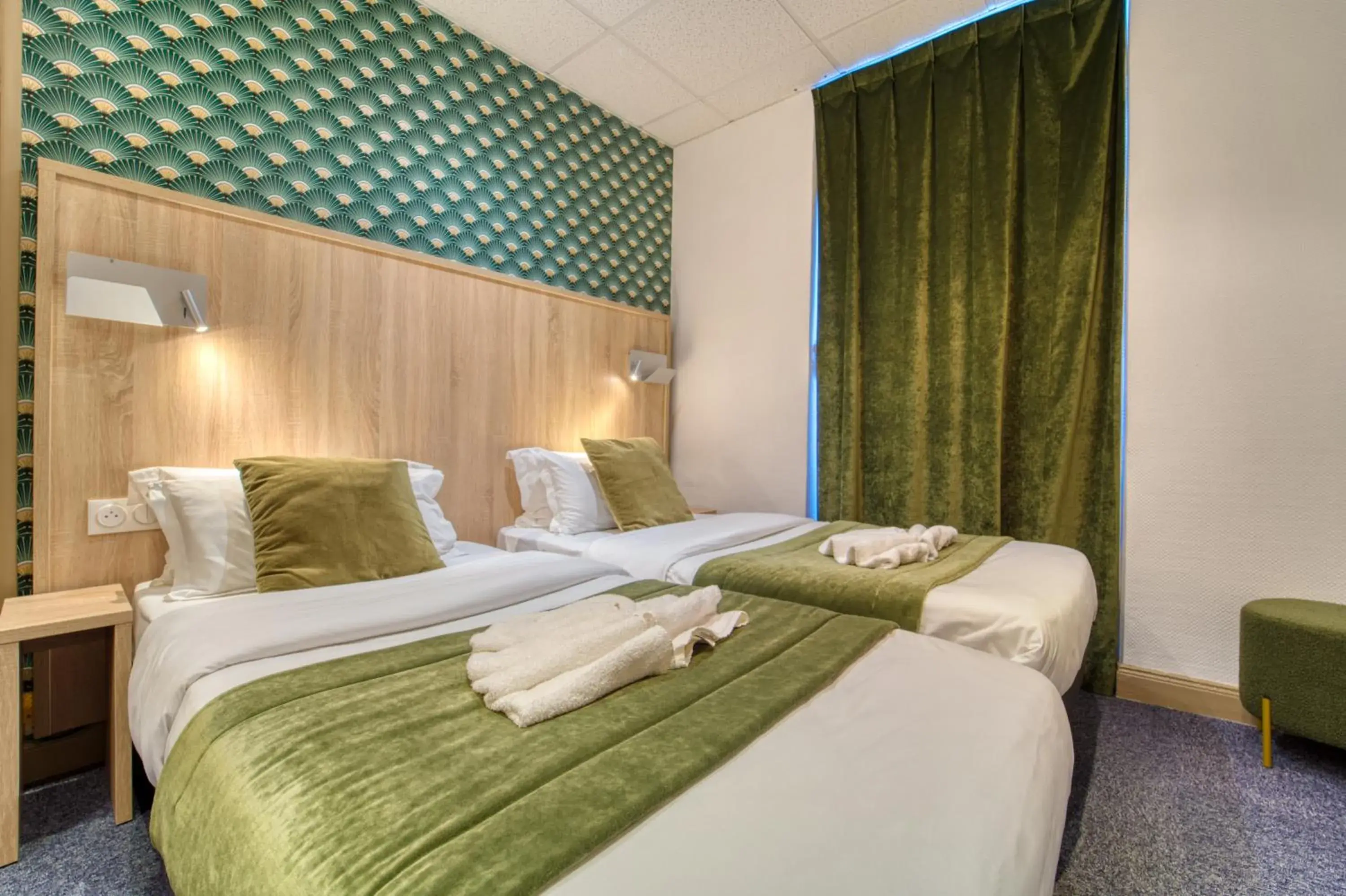 Twin Room in Hôtel Escurial - Centre Gare Twin Room in Hôtel Escurial - Centre Gare