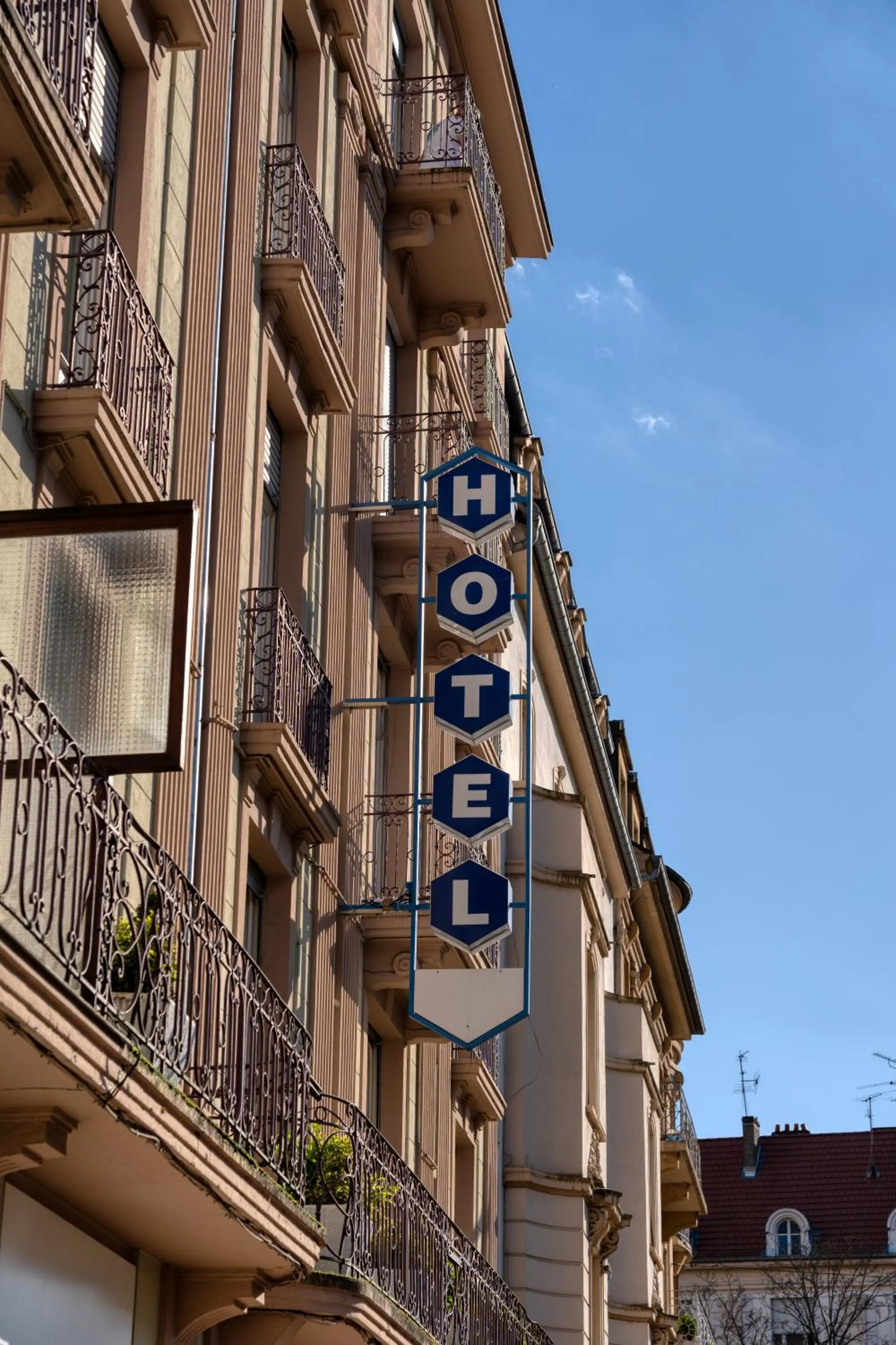 Property logo or sign in Hôtel Escurial - Centre Gare