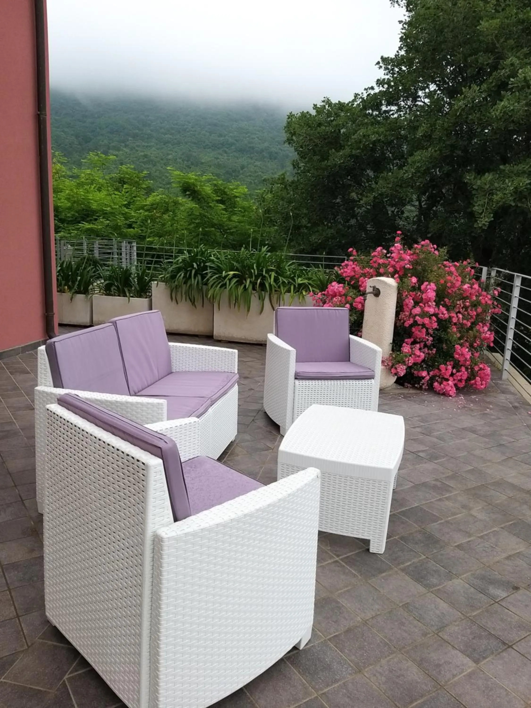 Property building in Suite con vista