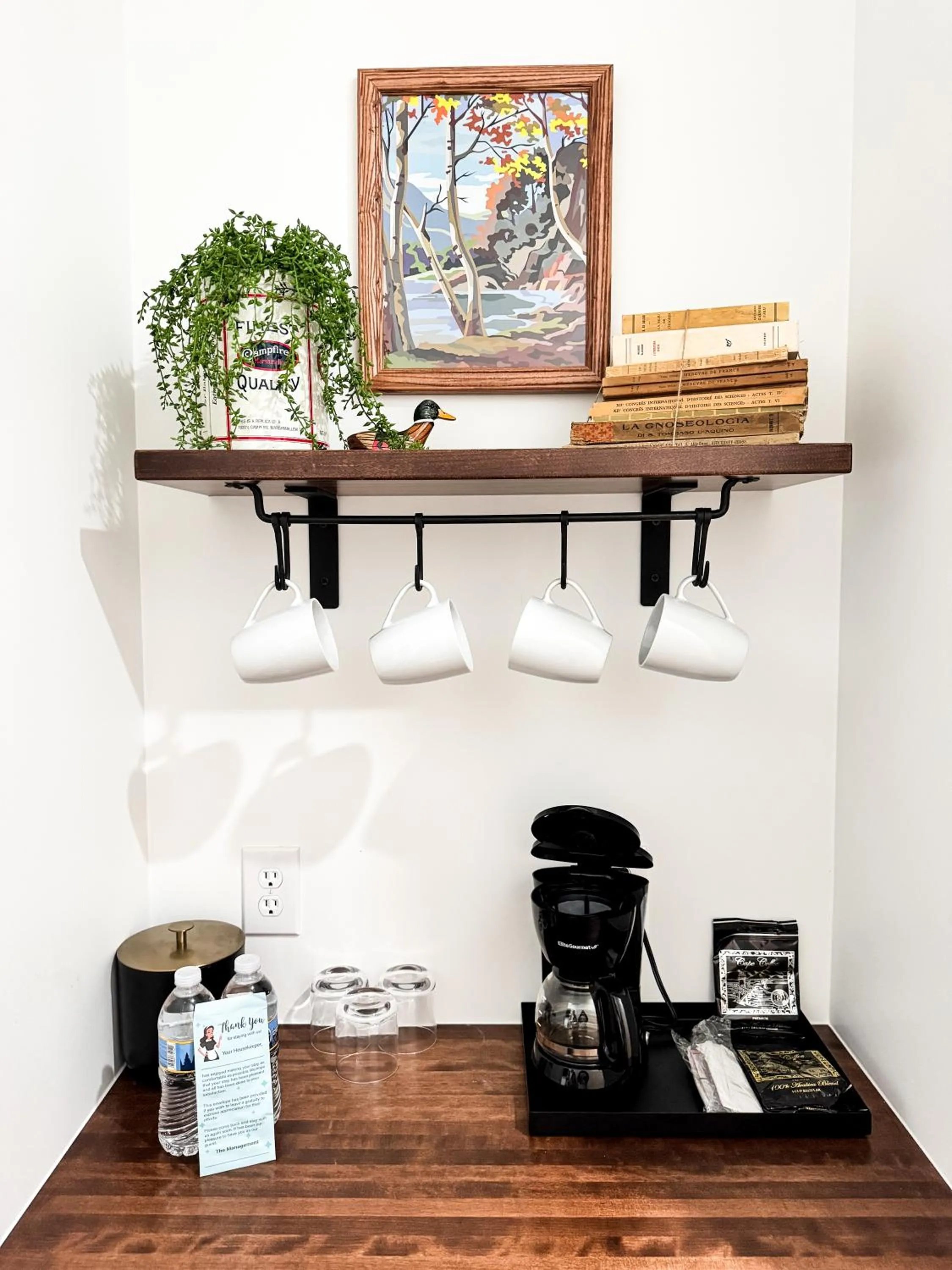 Coffee/tea facilities in Pine Mountain Resort