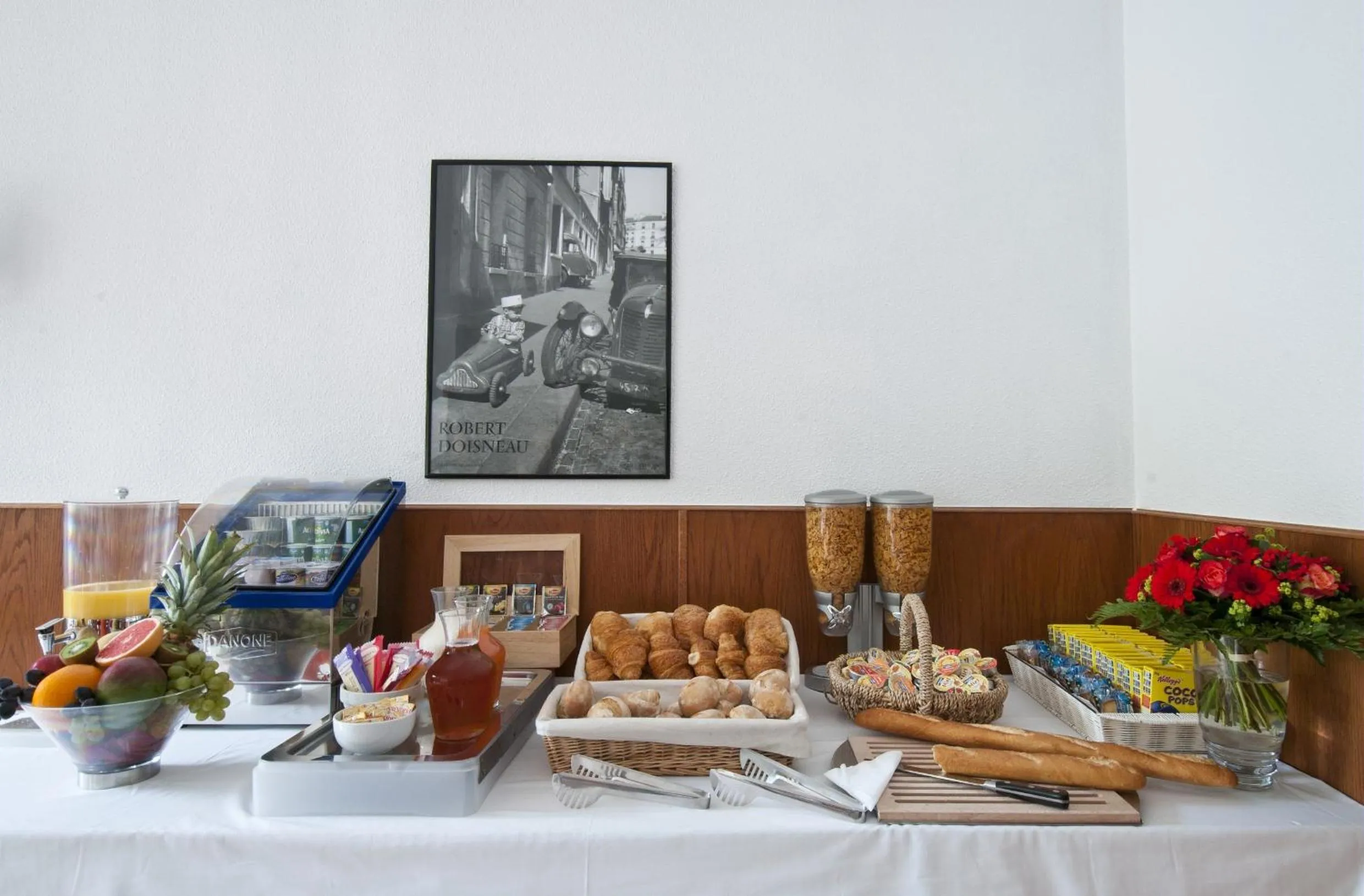 Food and drinks in Aparthotel Adagio Access Paris Vanves - Porte de Versailles