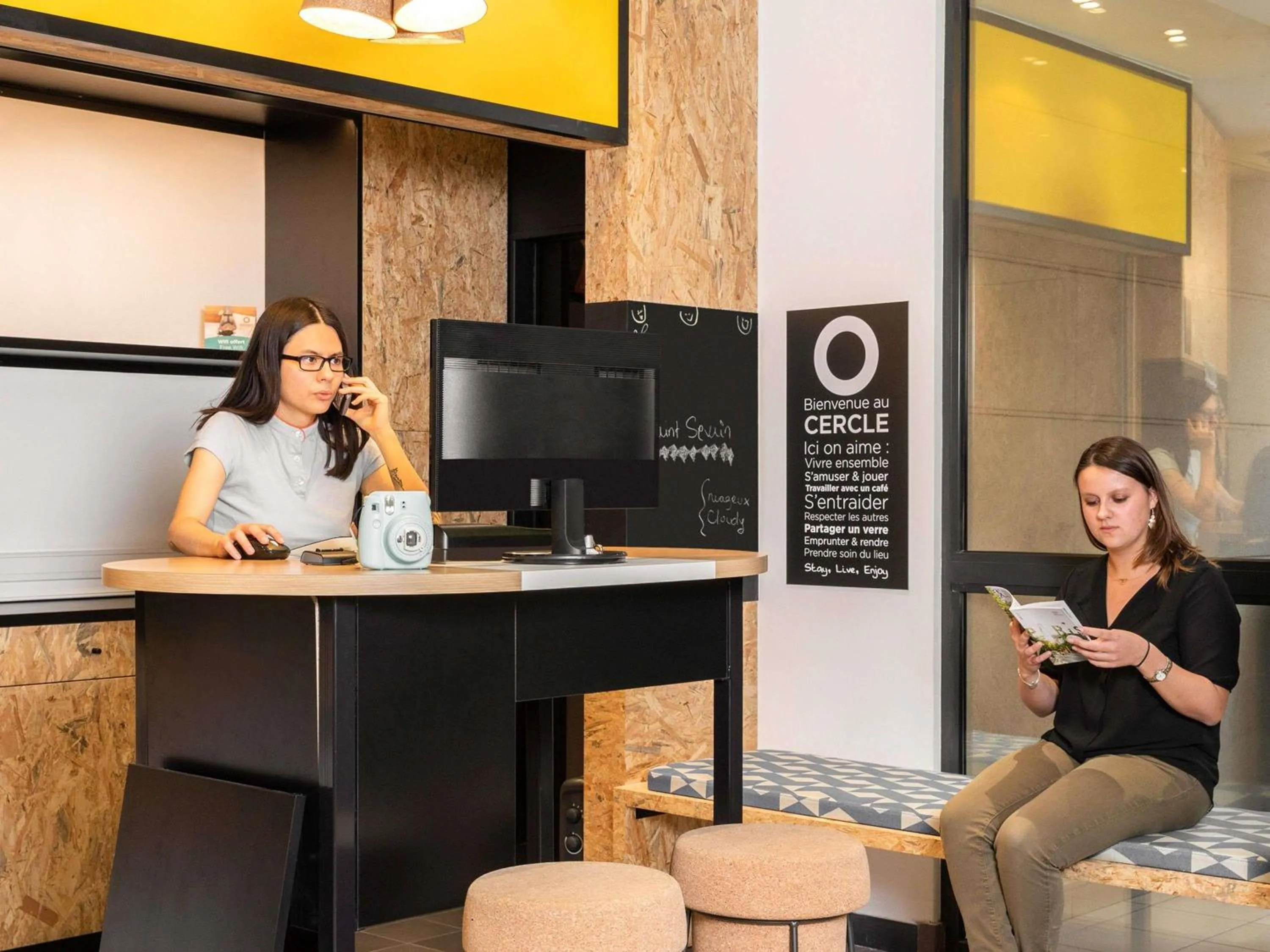 Property building in Aparthotel Adagio Access Paris Vanves - Porte de Versailles