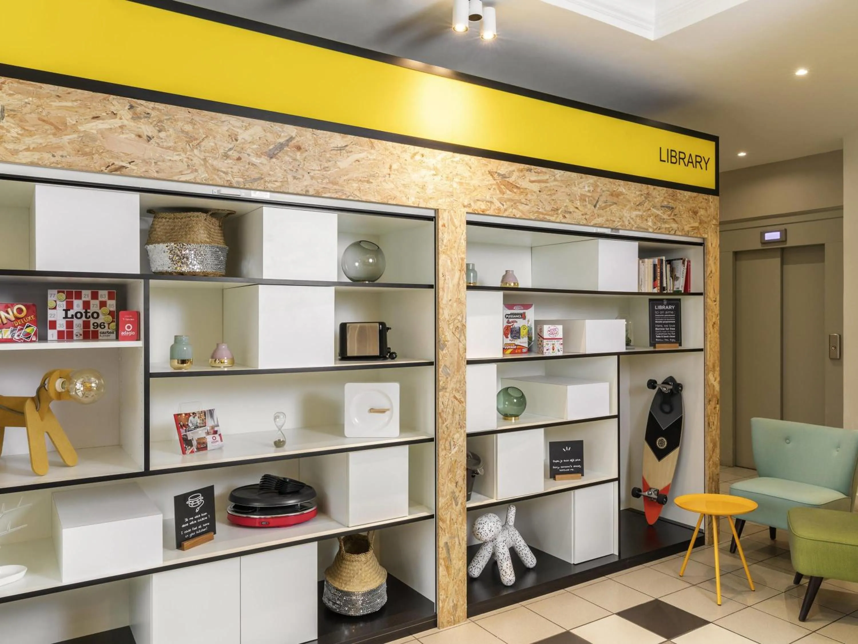 Property building in Aparthotel Adagio Access Paris Vanves - Porte de Versailles