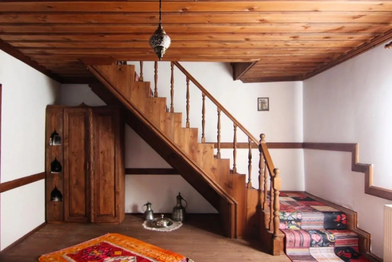 Property building in AHŞENA BAĞ-Badeli Konak Safranbolu