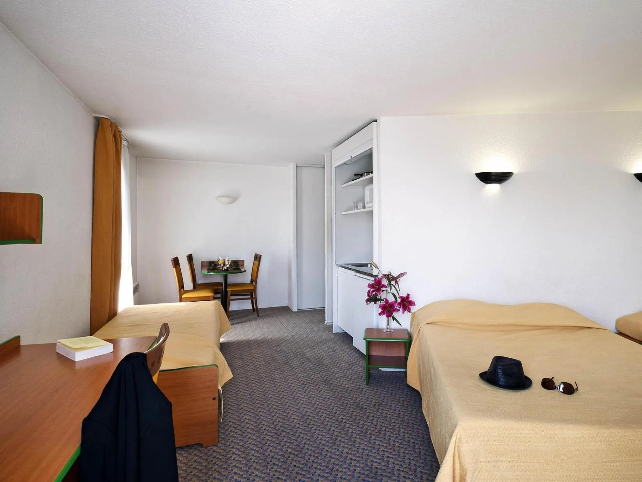 Bedroom, Bed in Aparthotel Adagio Access La Défense - Place Charras