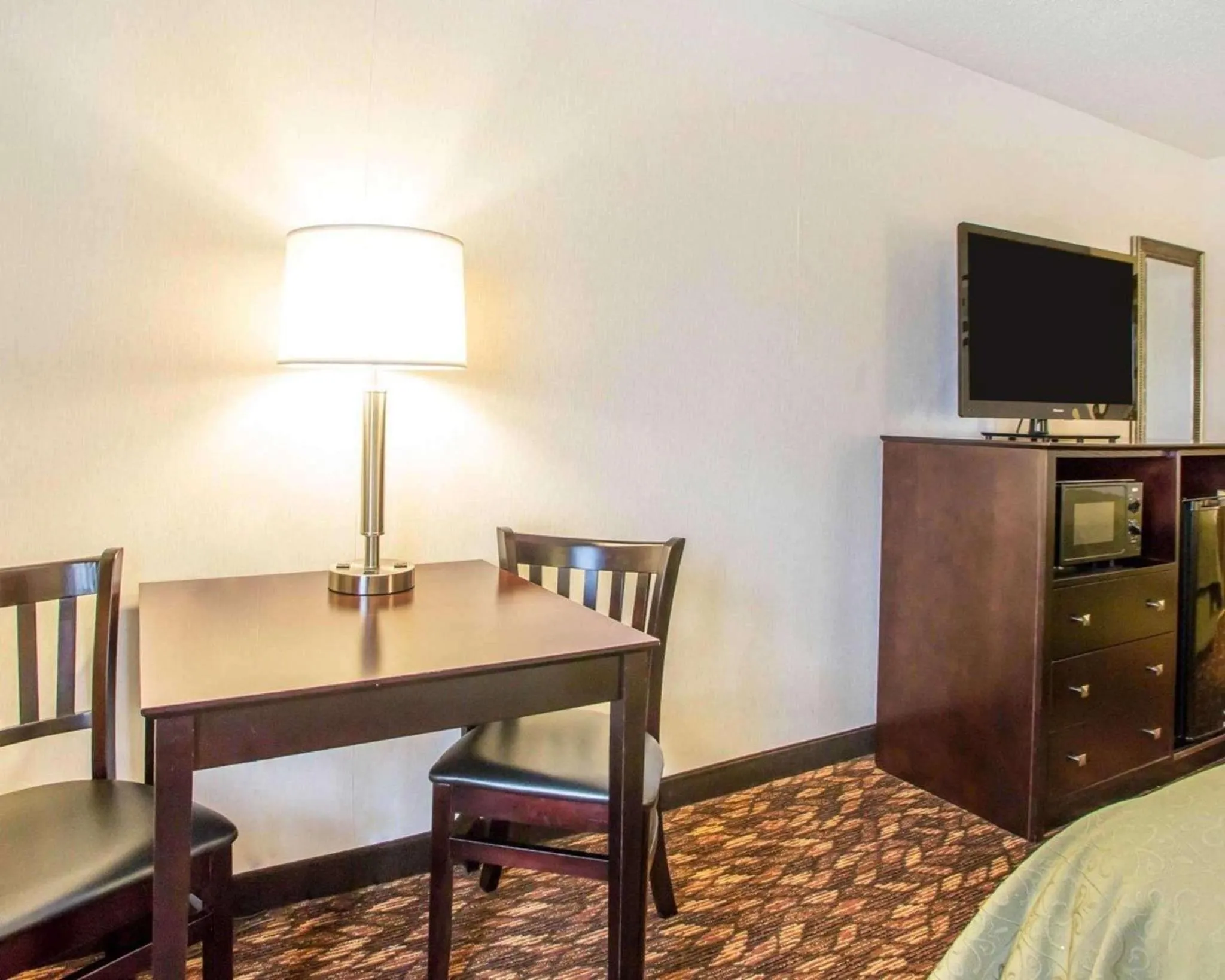 Photo of the whole room, Bed in Quality Inn St Marys