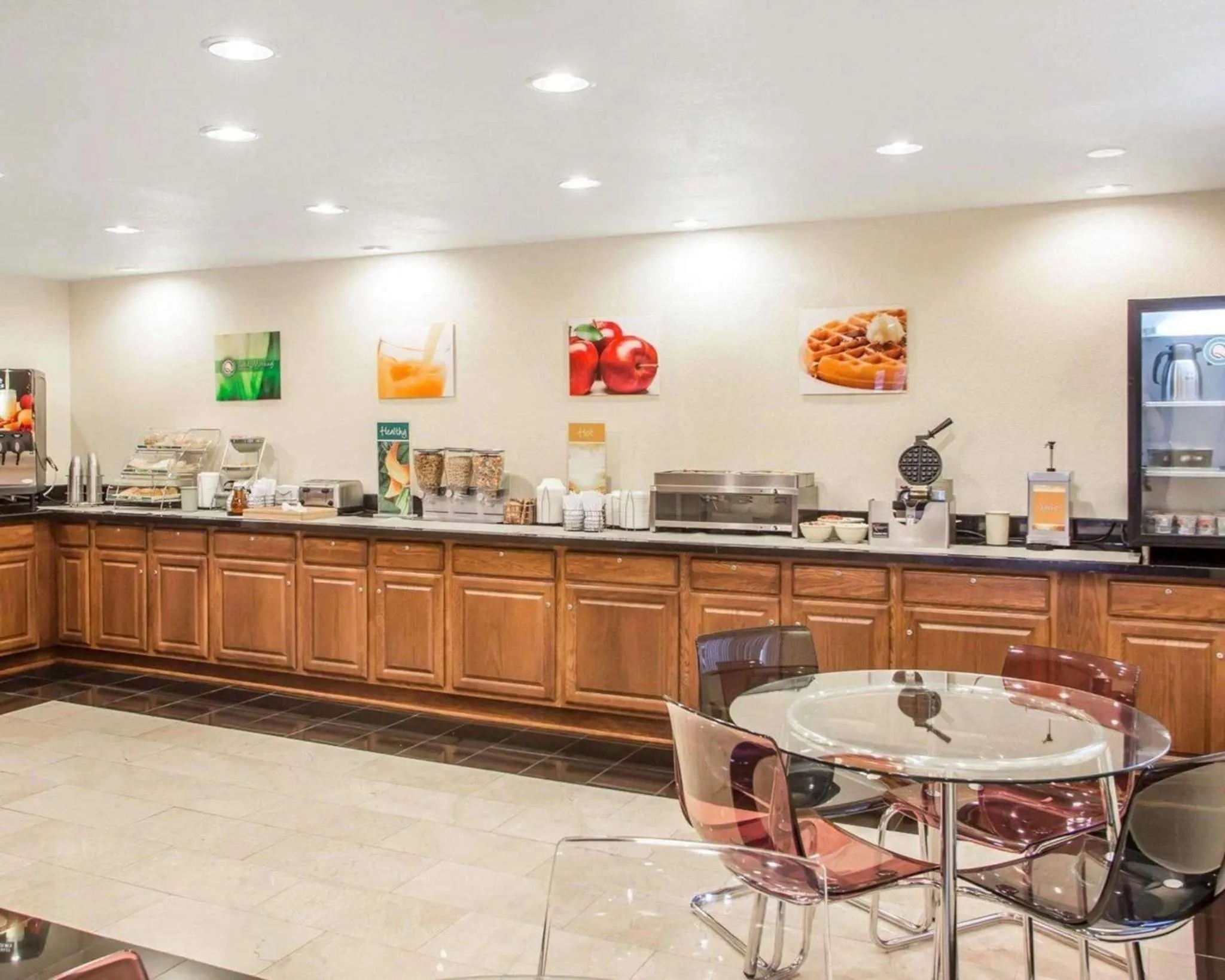 Restaurant/places to eat in Quality Inn St Marys