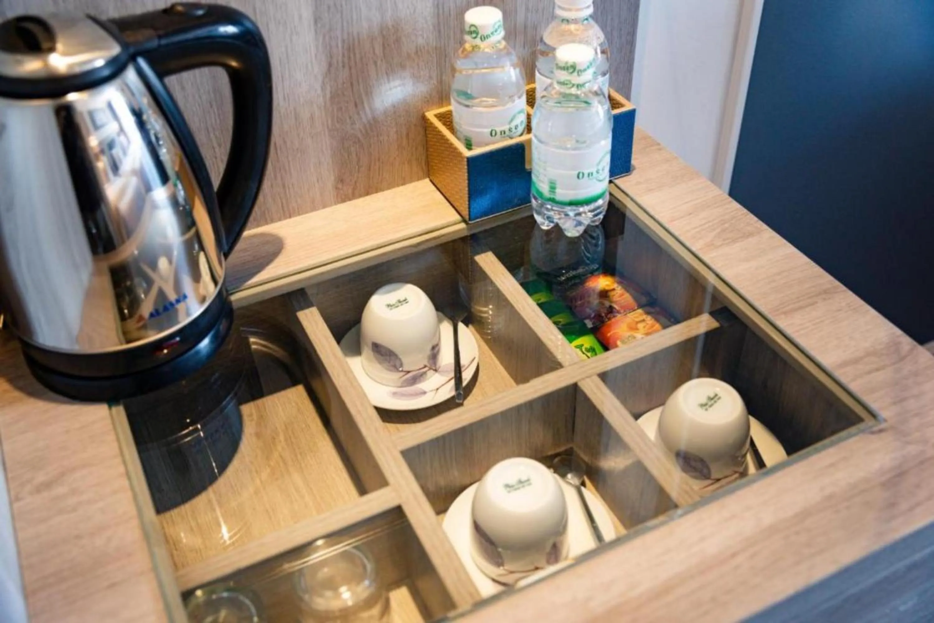 Coffee/tea facilities in Ruby Luxury Hotel
