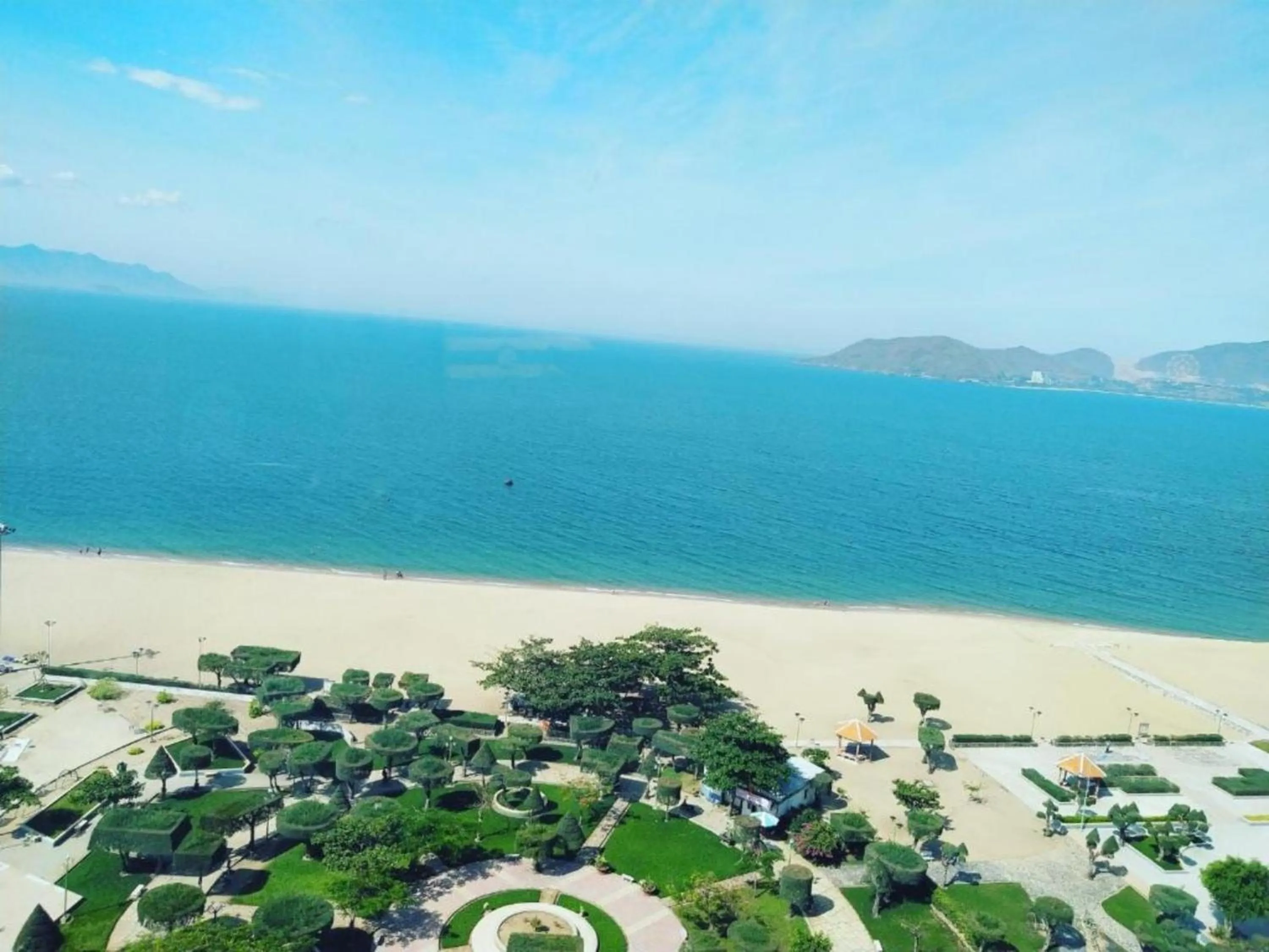 Beach in Ruby Luxury Hotel