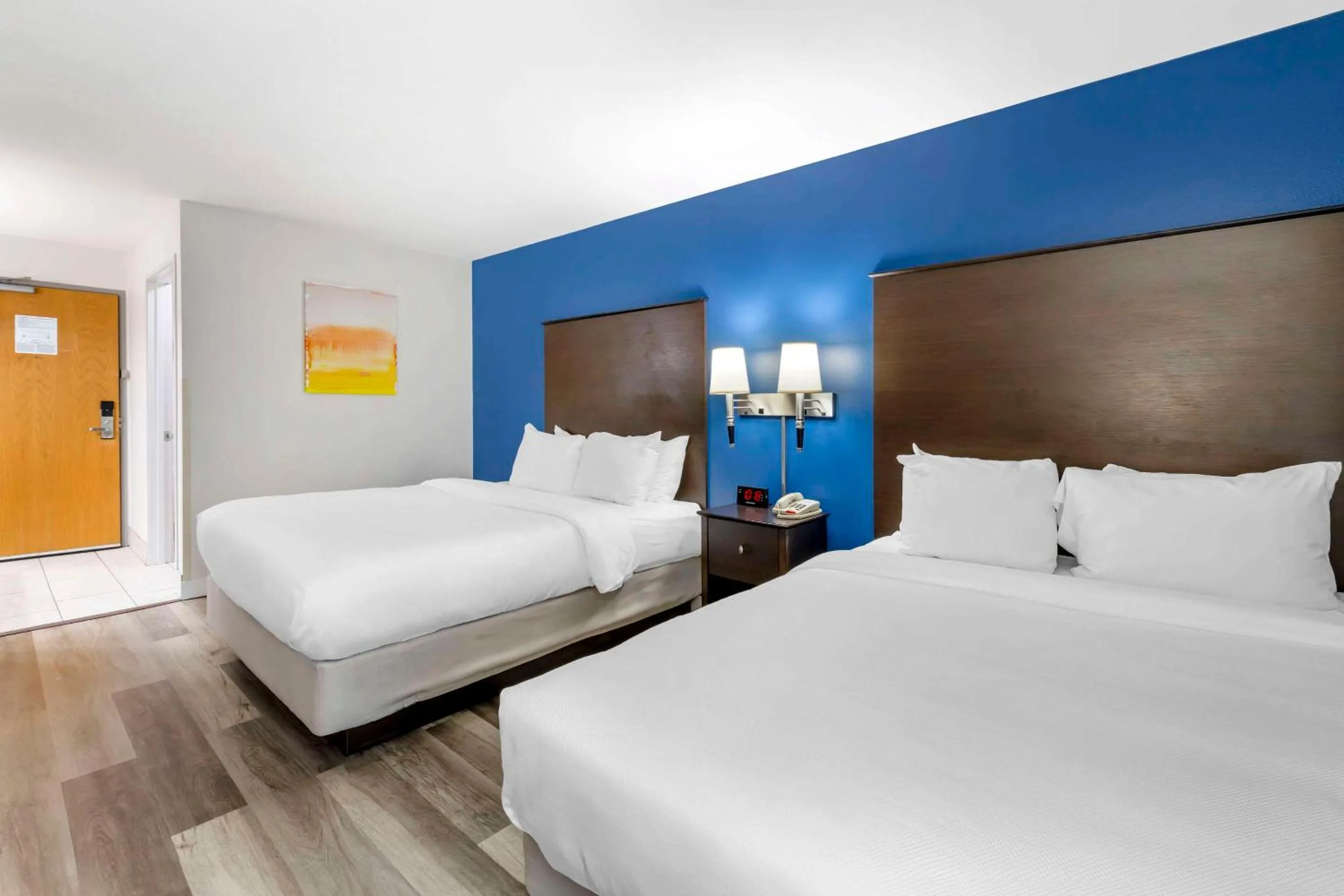 Bedroom, Bed in AmericInn by Wyndham New Lisbon
