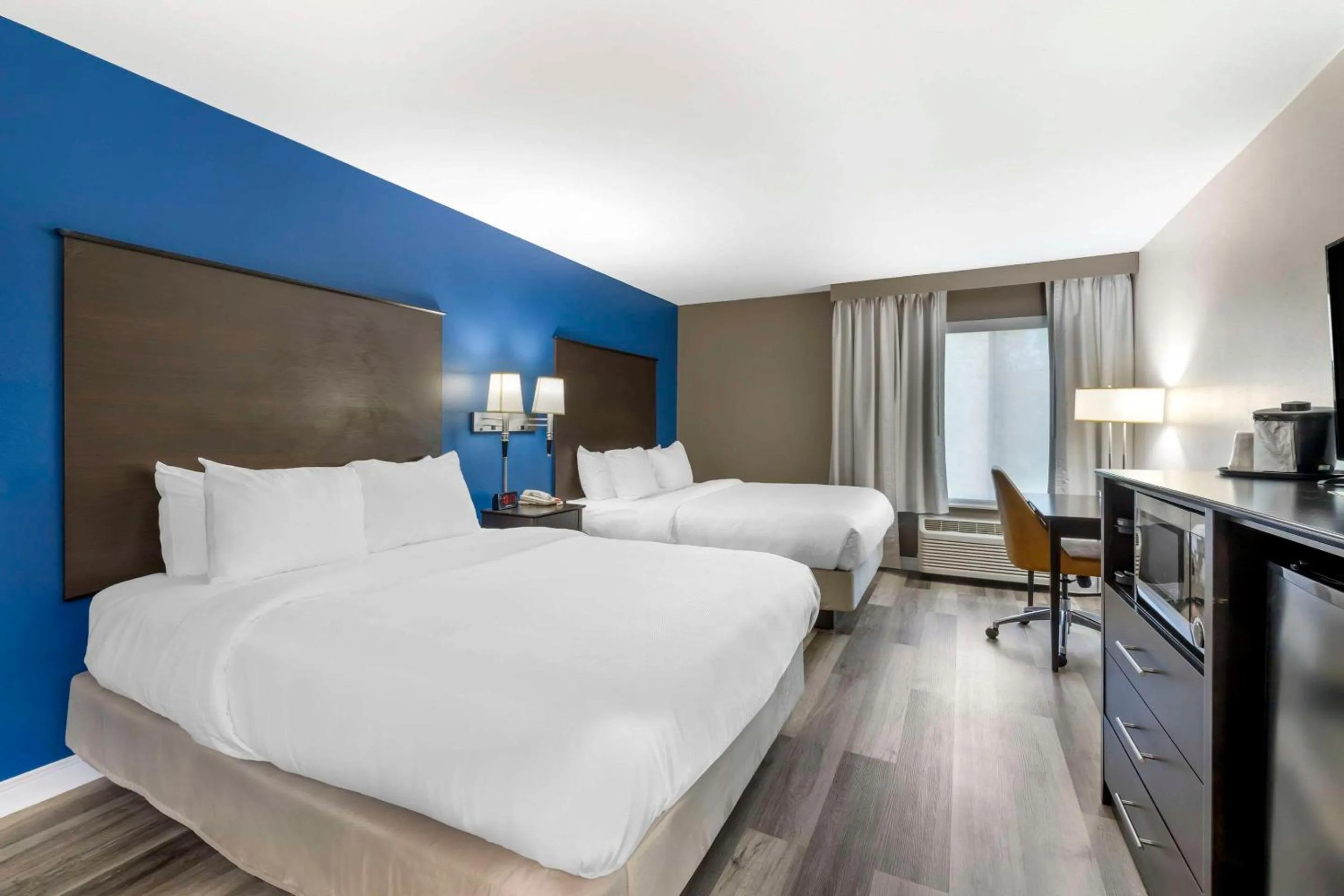 Bedroom, Bed in AmericInn by Wyndham New Lisbon