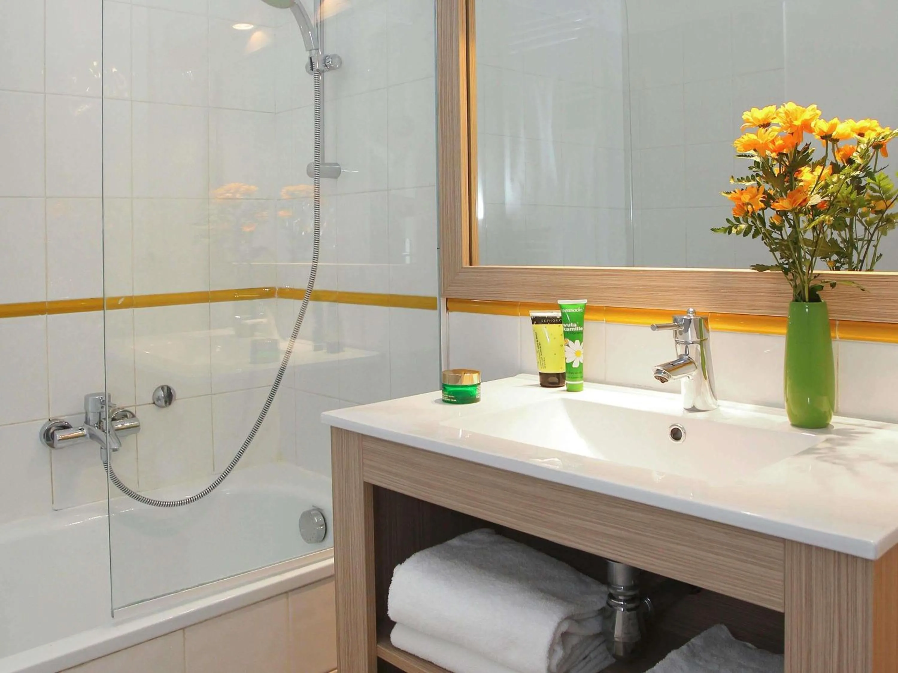 Bedroom in Aparthotel Adagio Access Nice Magnan