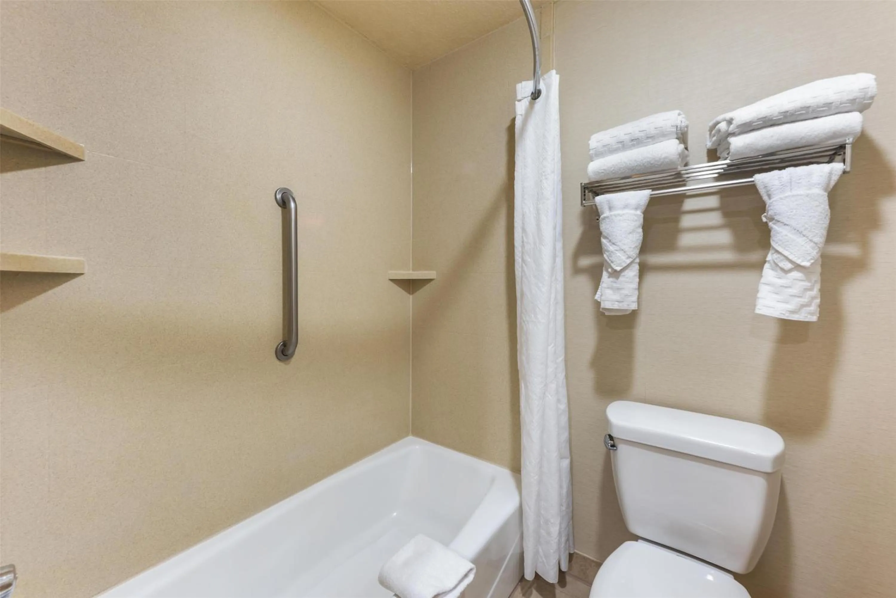 Bathroom in Best Western Plus Atrium Inn