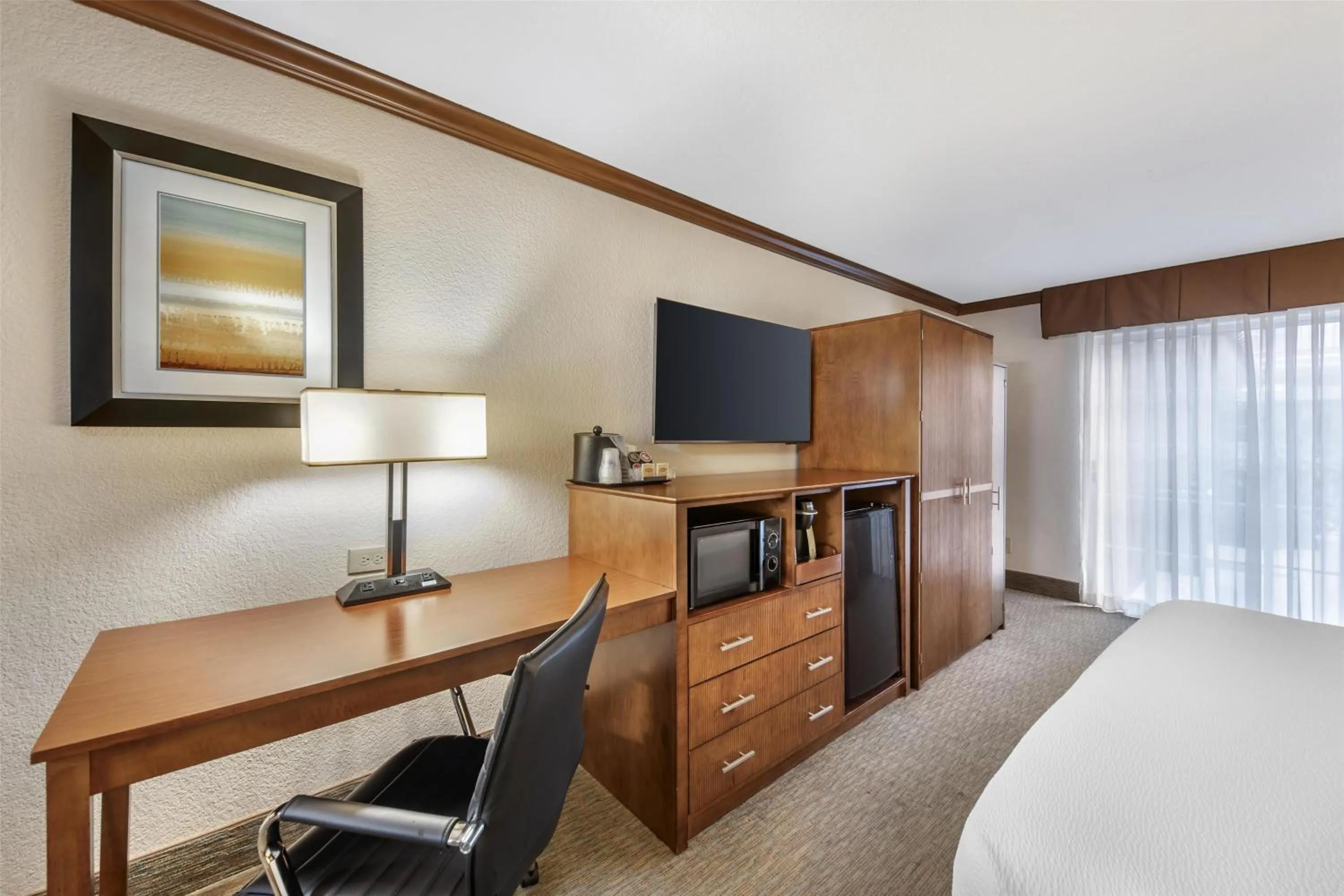 Bedroom, Bed in Best Western Plus Atrium Inn