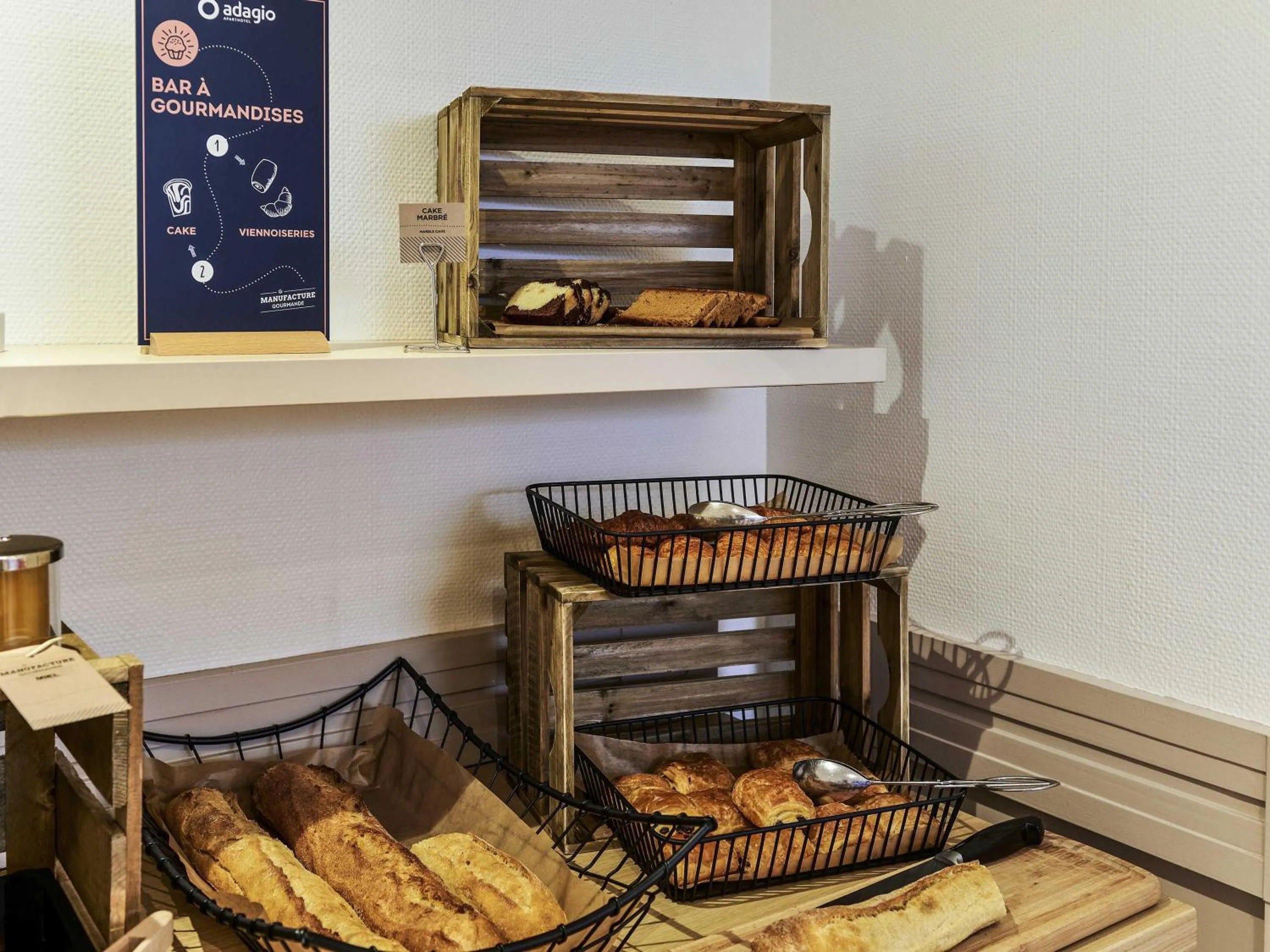 Breakfast in Aparthotel Adagio Access Nice Garibaldi