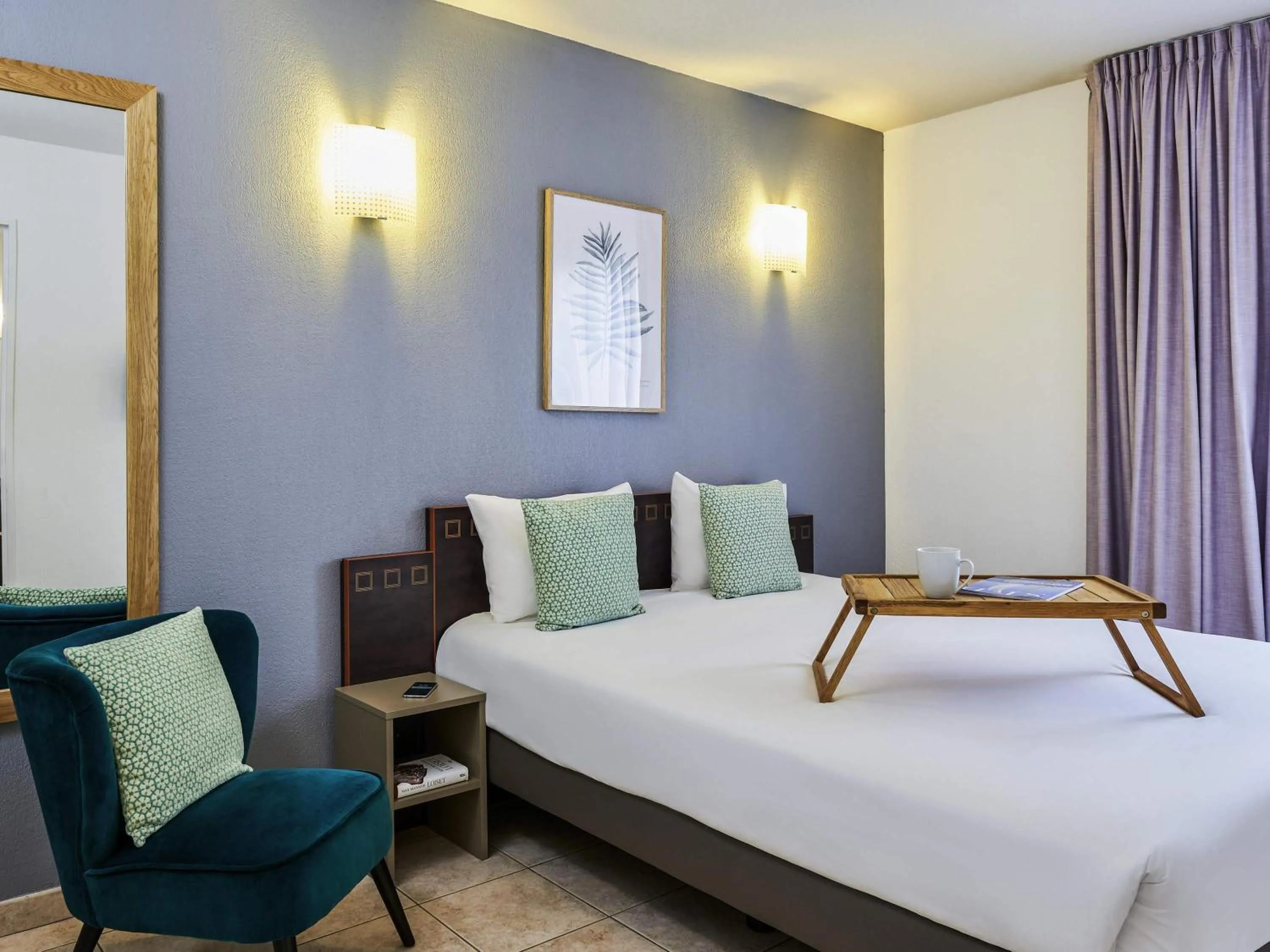 Property building, Bed in Aparthotel Adagio Access Nice Garibaldi