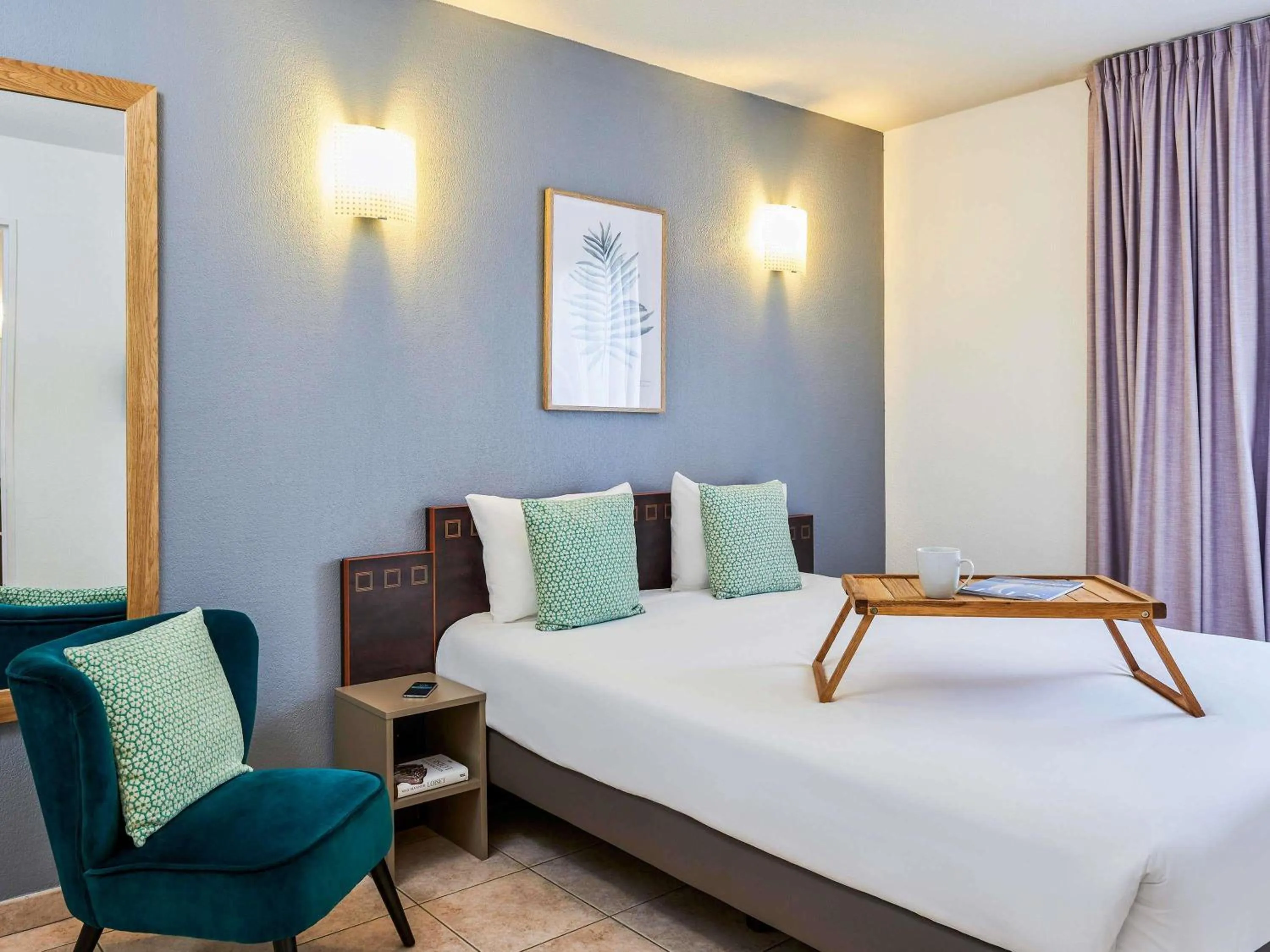 Bedroom, Bed in Aparthotel Adagio Access Nice Garibaldi