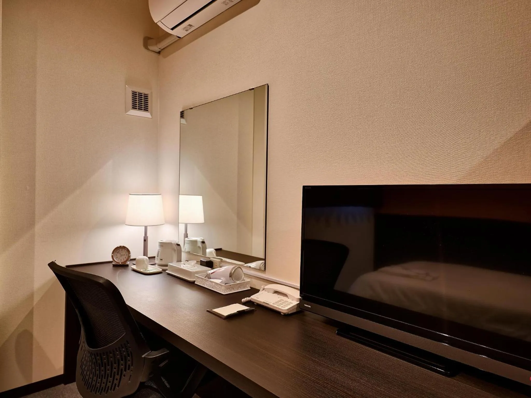 TV and multimedia in Crown Hotel Okinawa Annex
