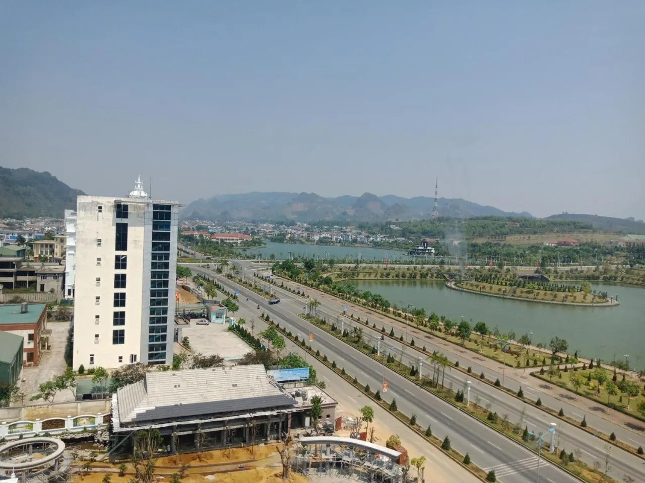 Hoang Nham Luxury Hotel