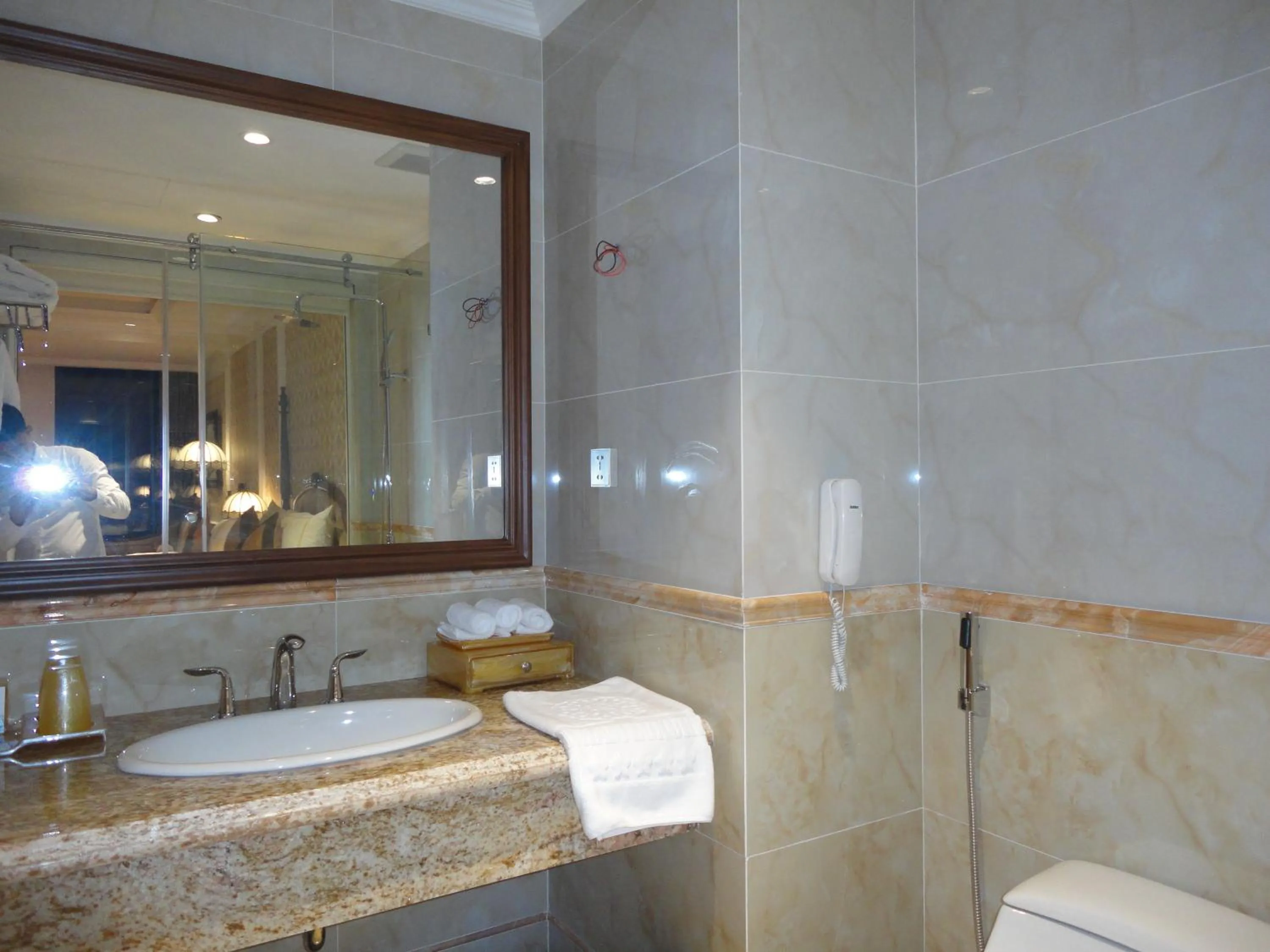 Living room in Hoang Nham Luxury Hotel