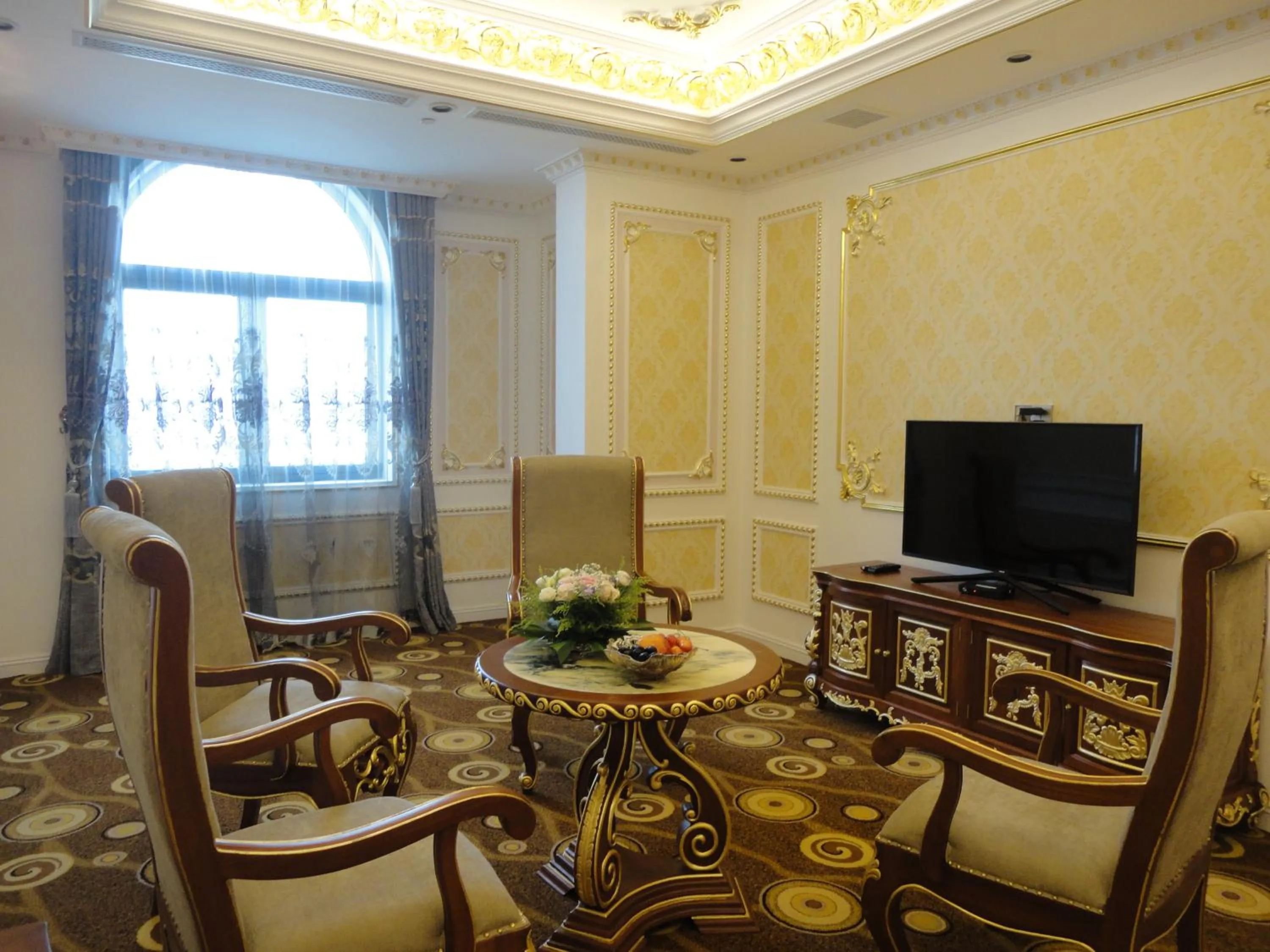 Hoang Nham Luxury Hotel