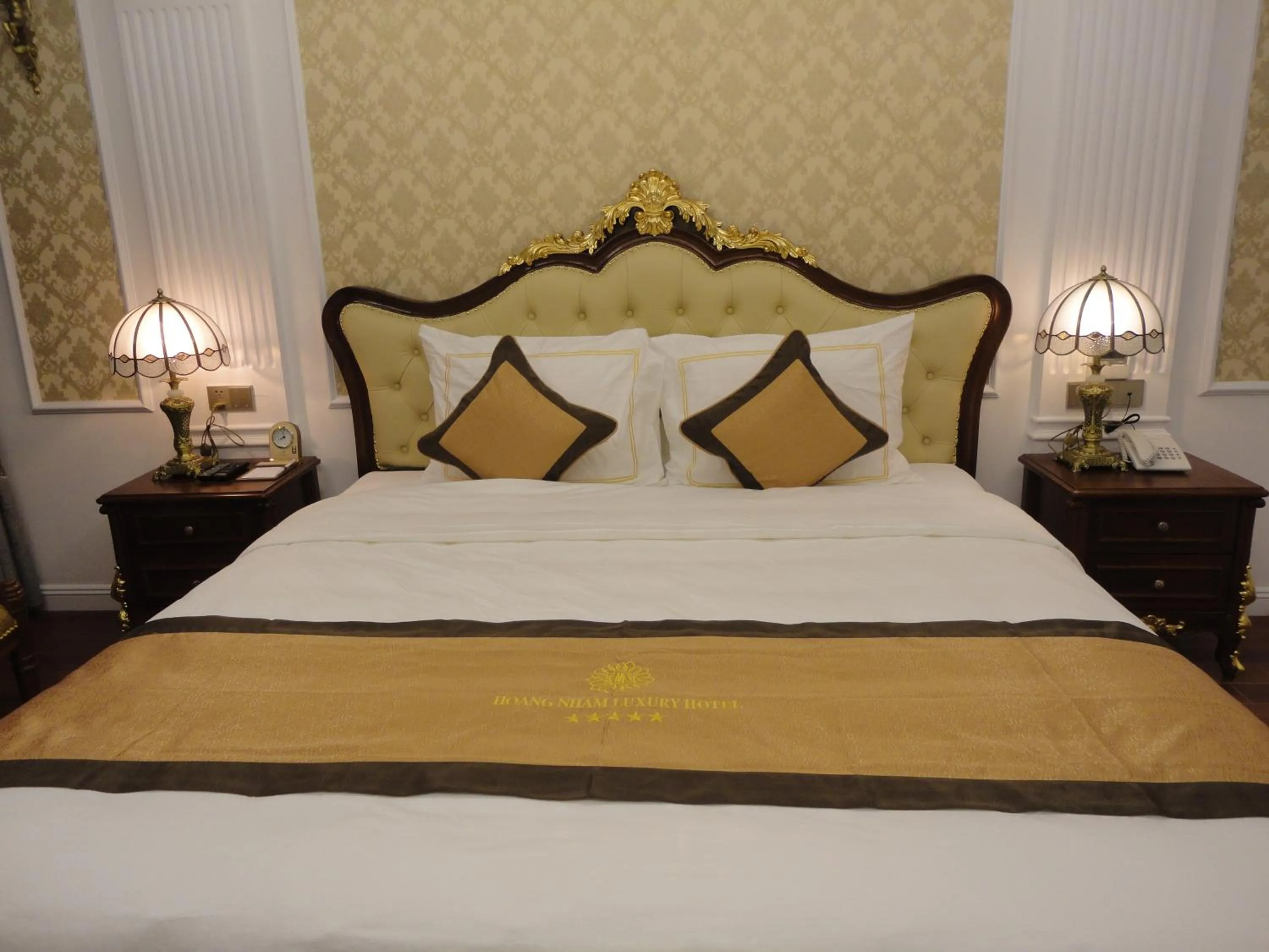 Hoang Nham Luxury Hotel