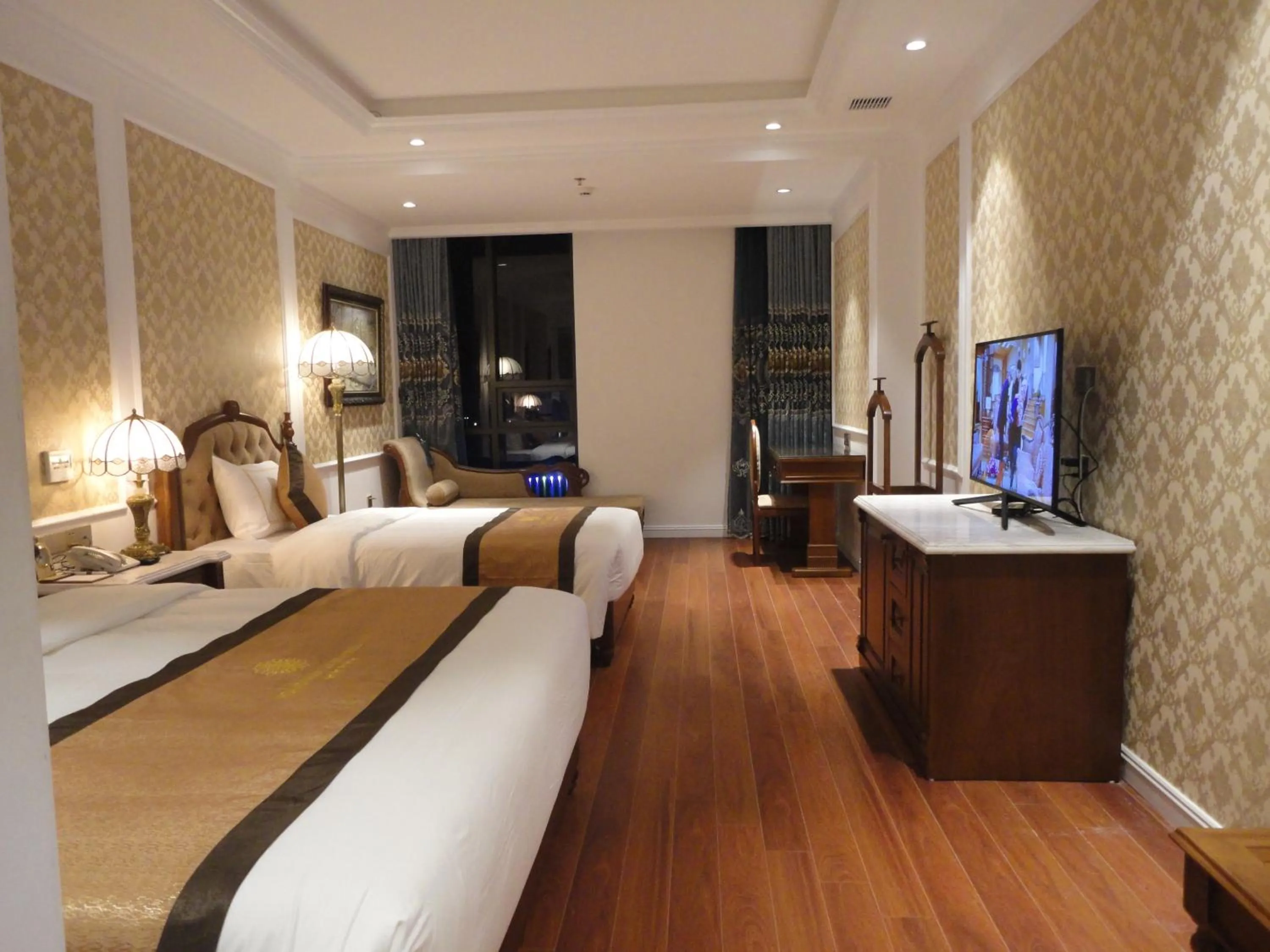 Living room in Hoang Nham Luxury Hotel