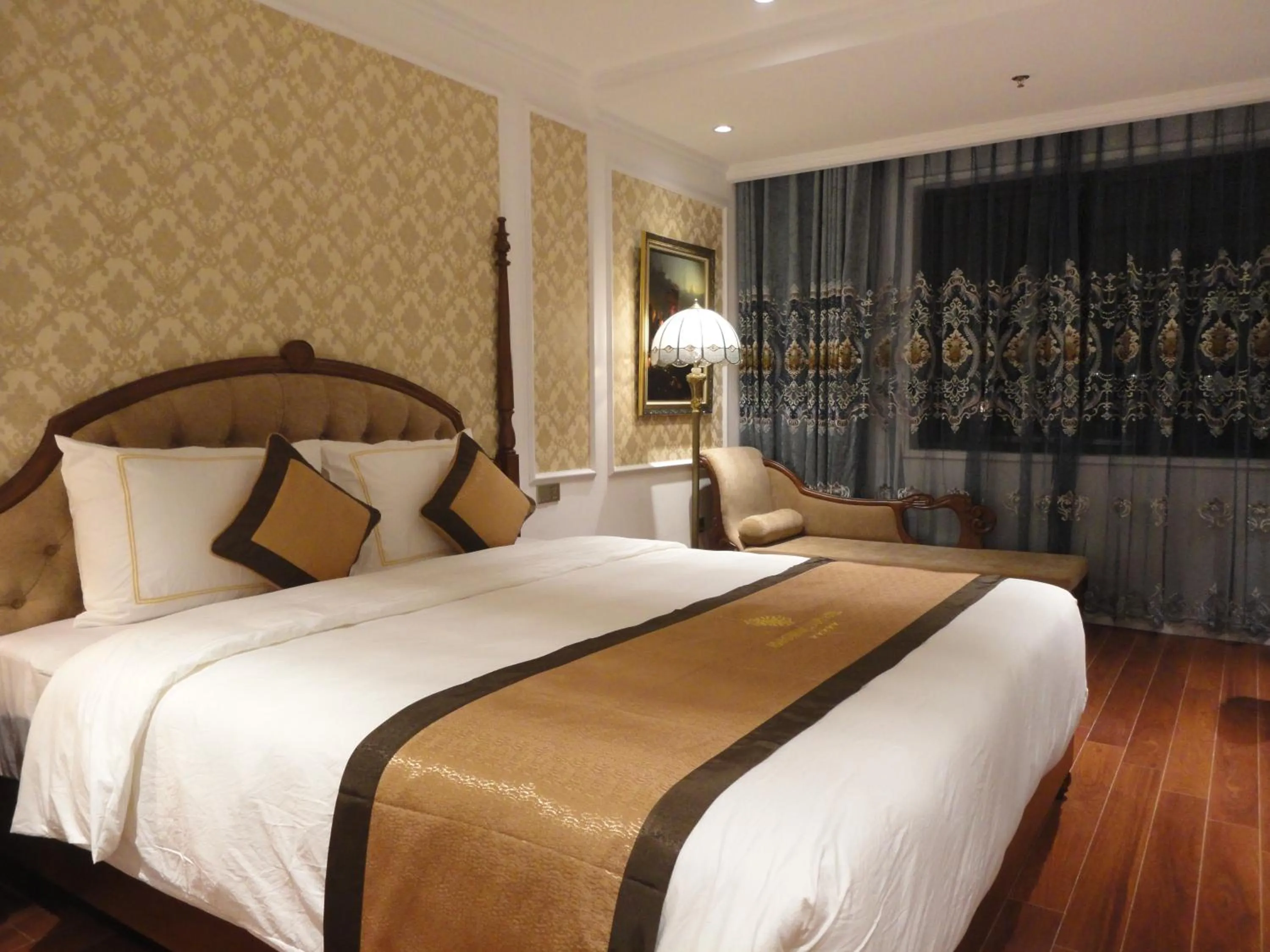 Hoang Nham Luxury Hotel