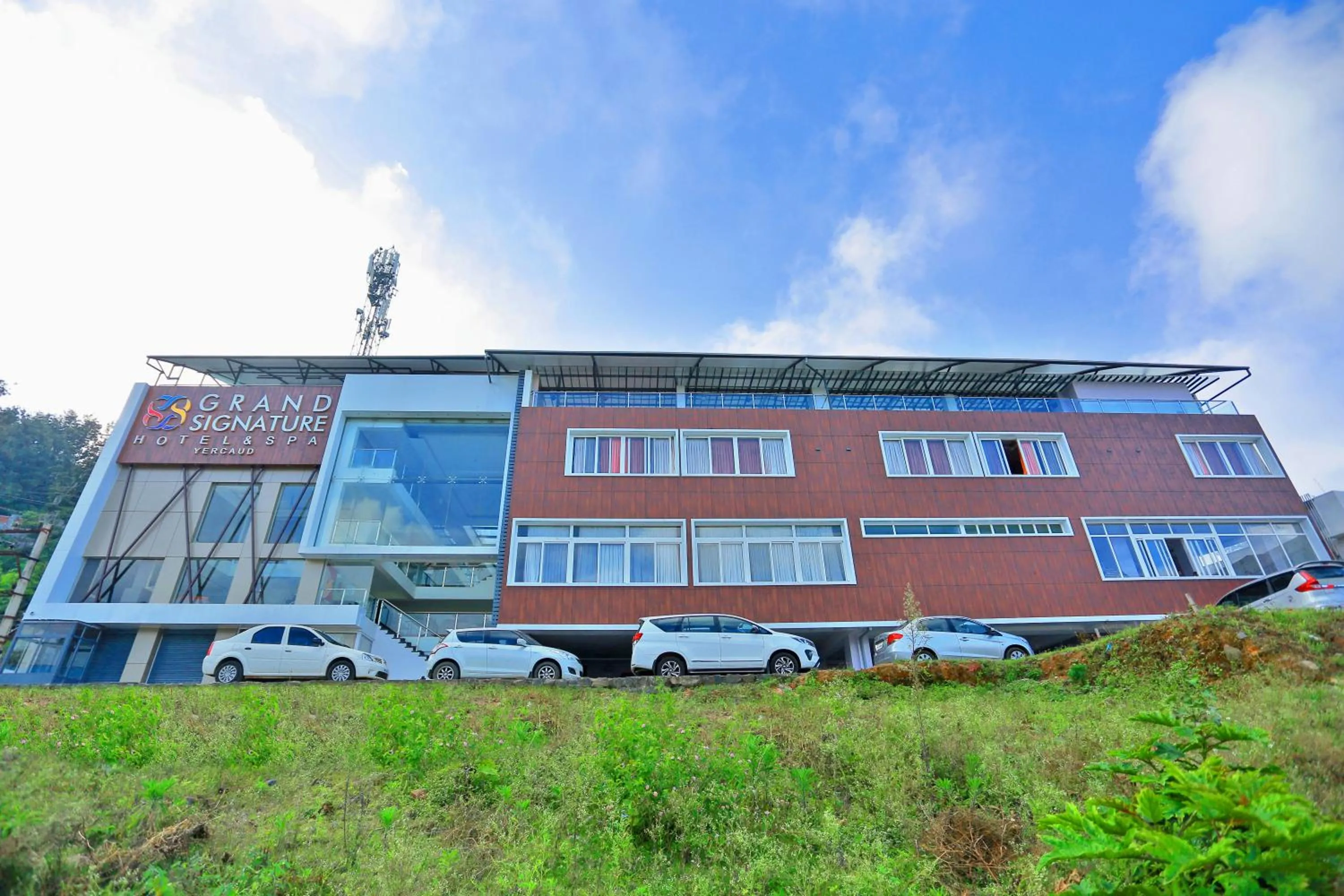 Property building in Grand Signature Hotel & spa